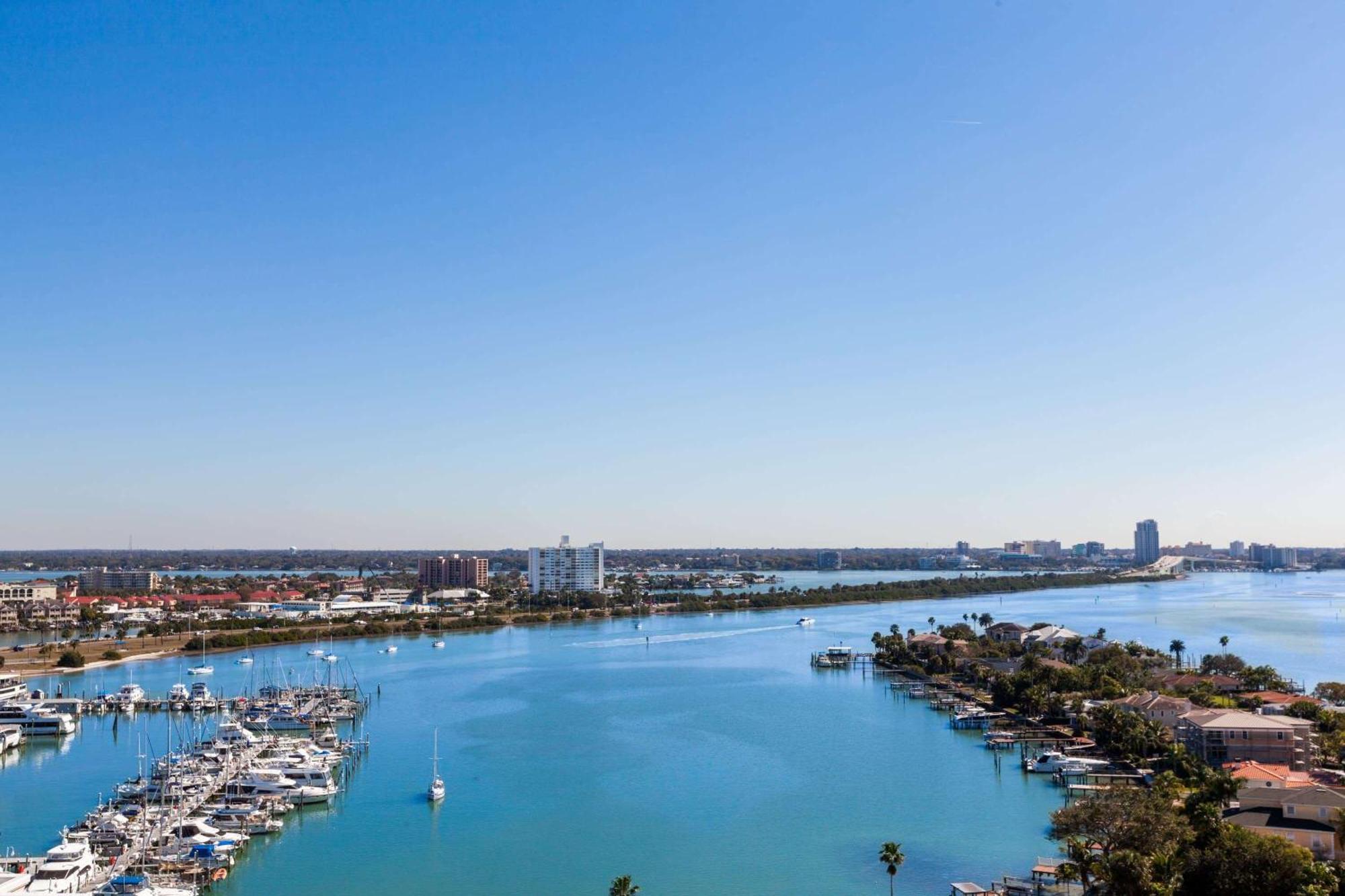 Deluxe Queen Room Two Queen Beds Intracoastal View