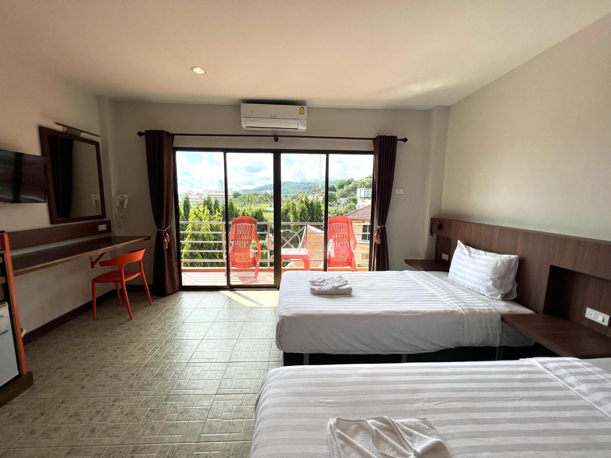 Twin Room with Balcony,1549565446:JPEG