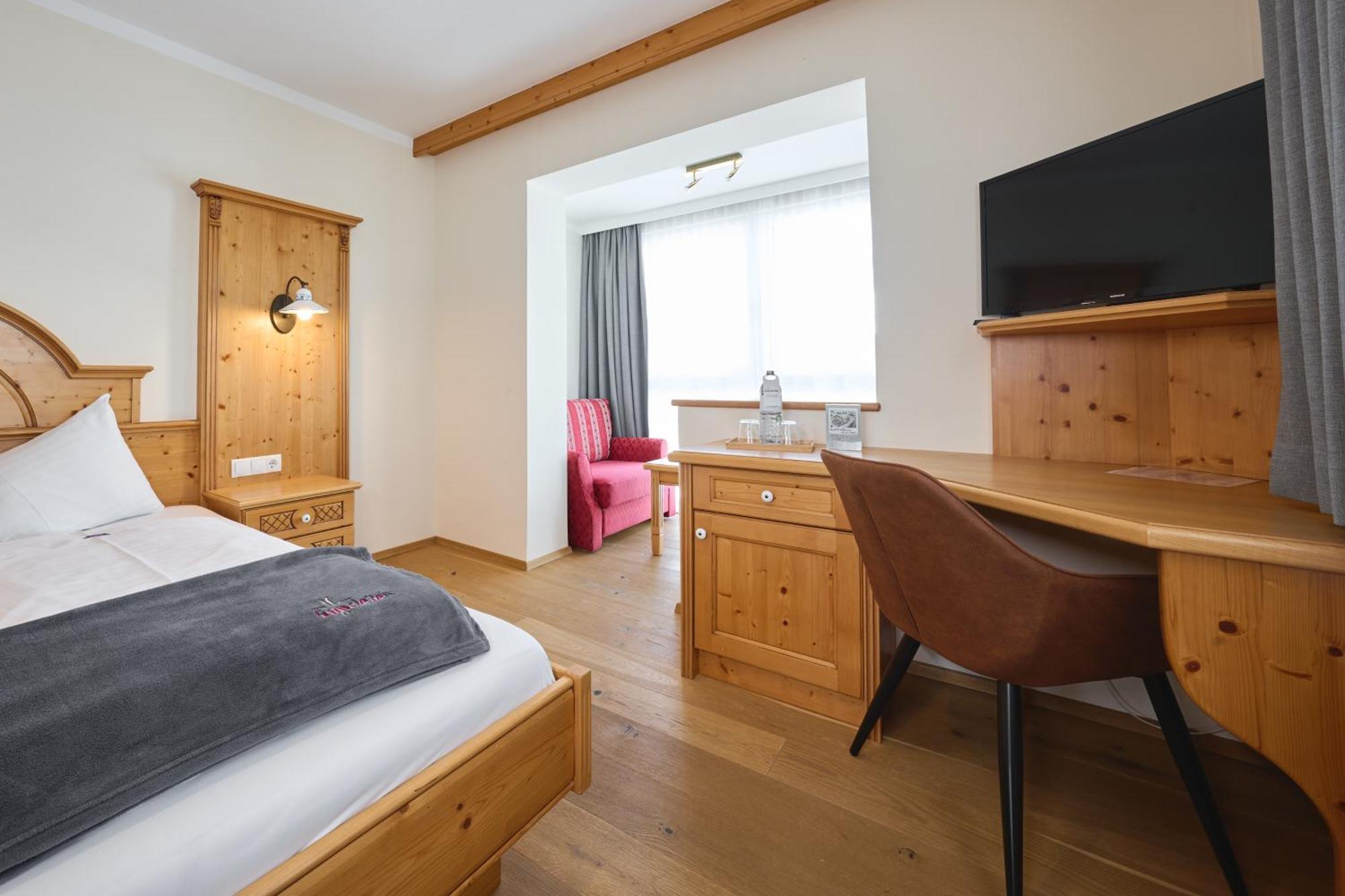 Standard Double Room,1549634137:JPEG