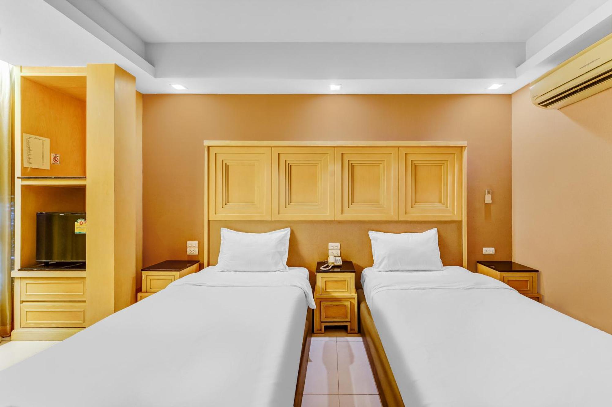 Deluxe Twin Room