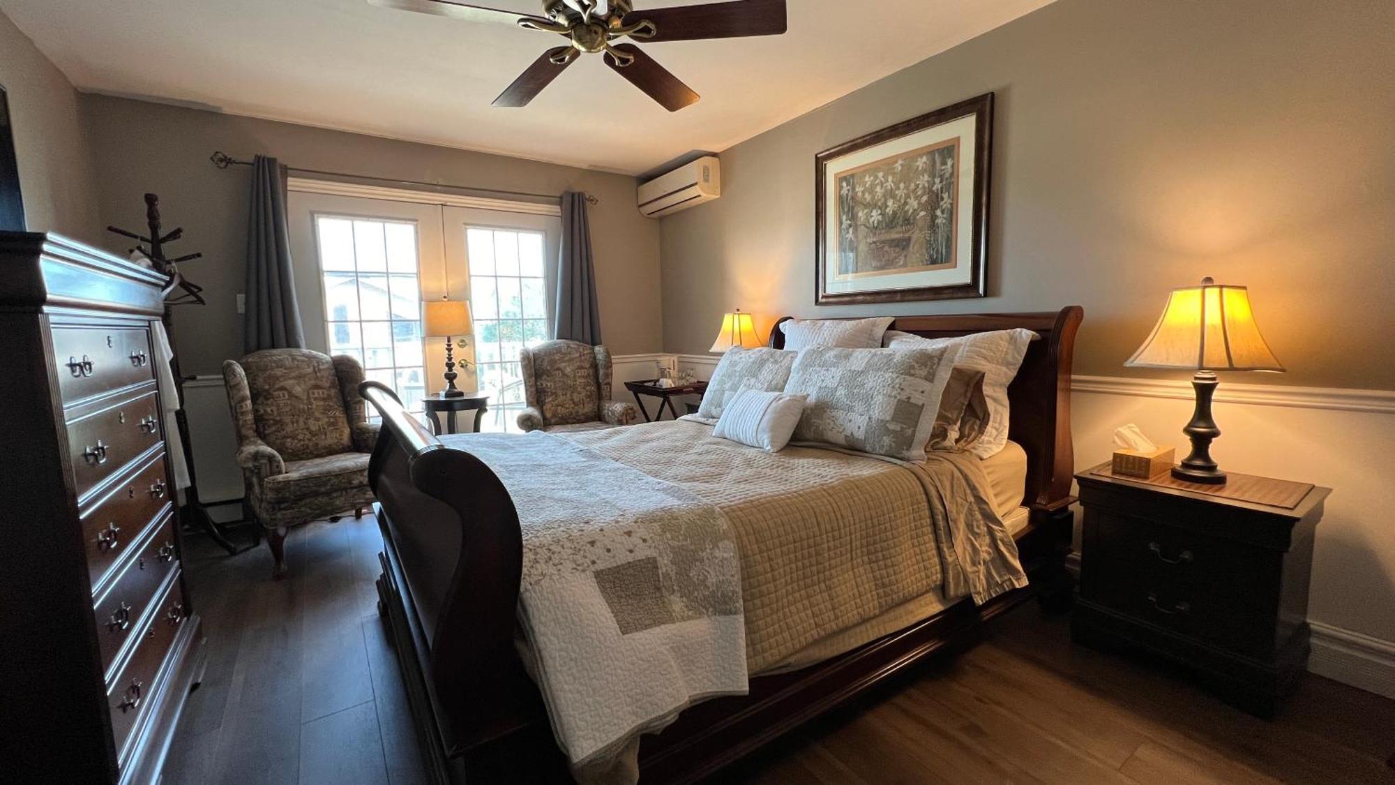 Queen Room