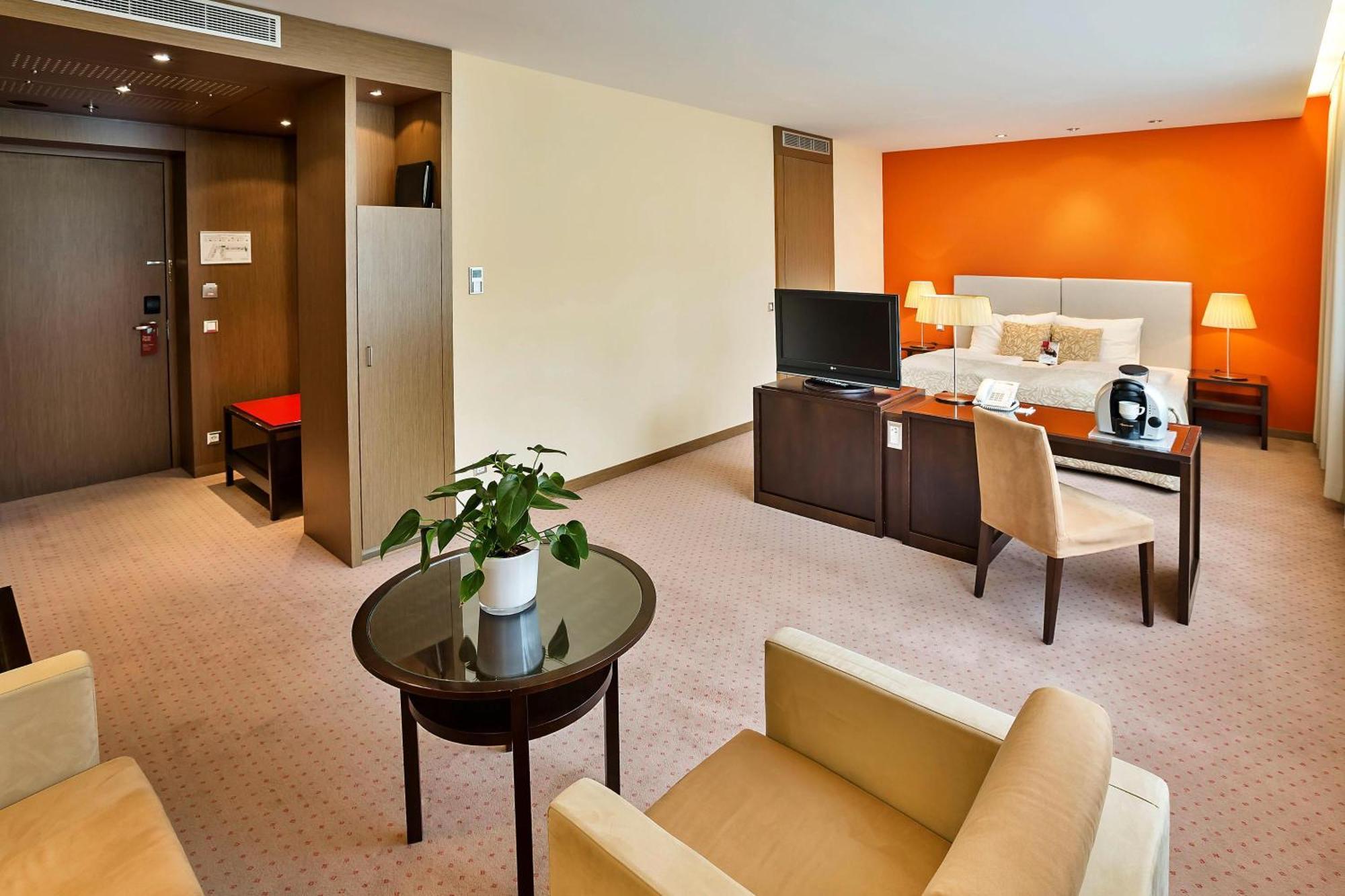 Premium Room,1549758937:JPEG