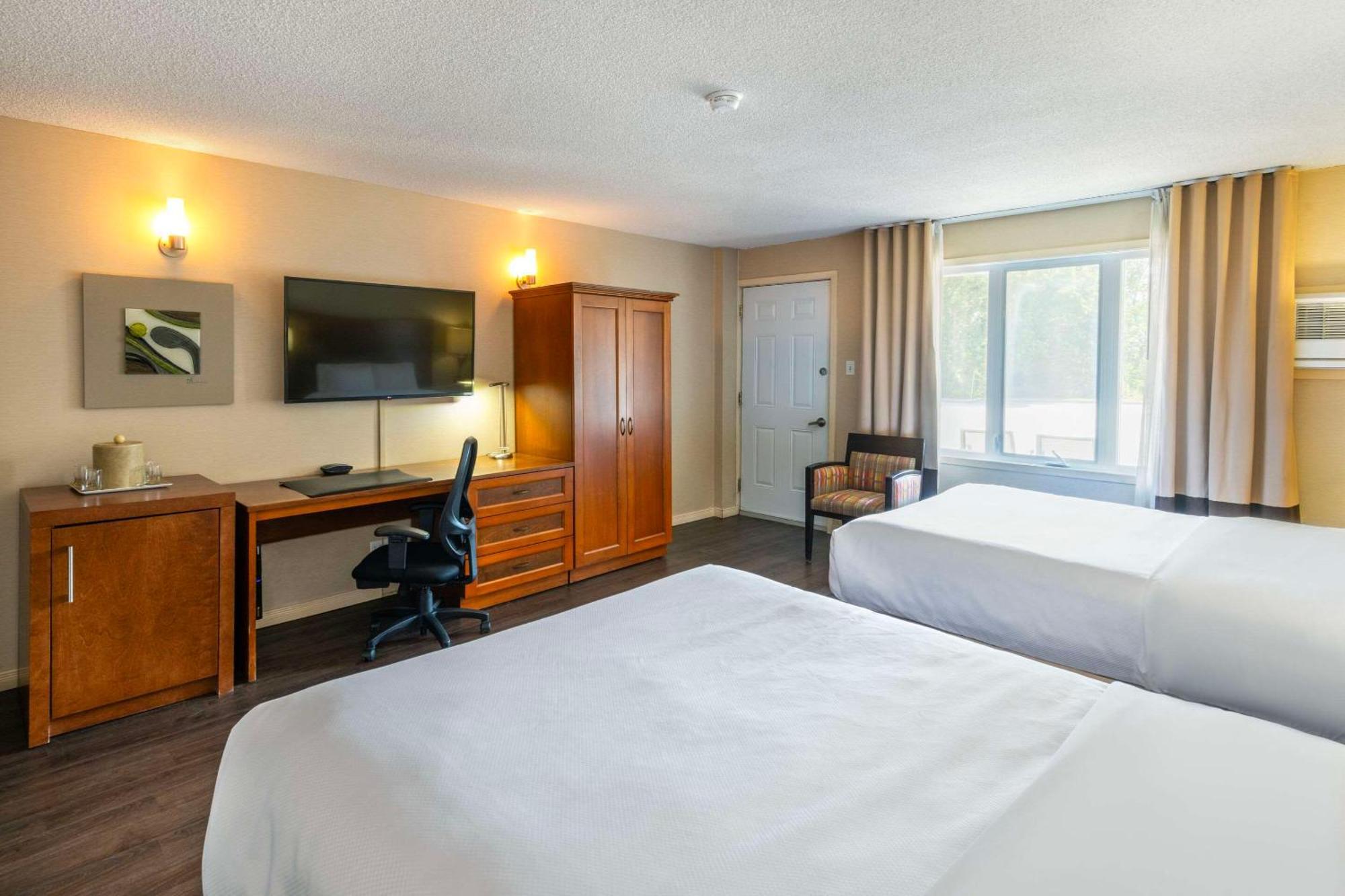 Chambre avec 2 Grands Lits Queen-Size