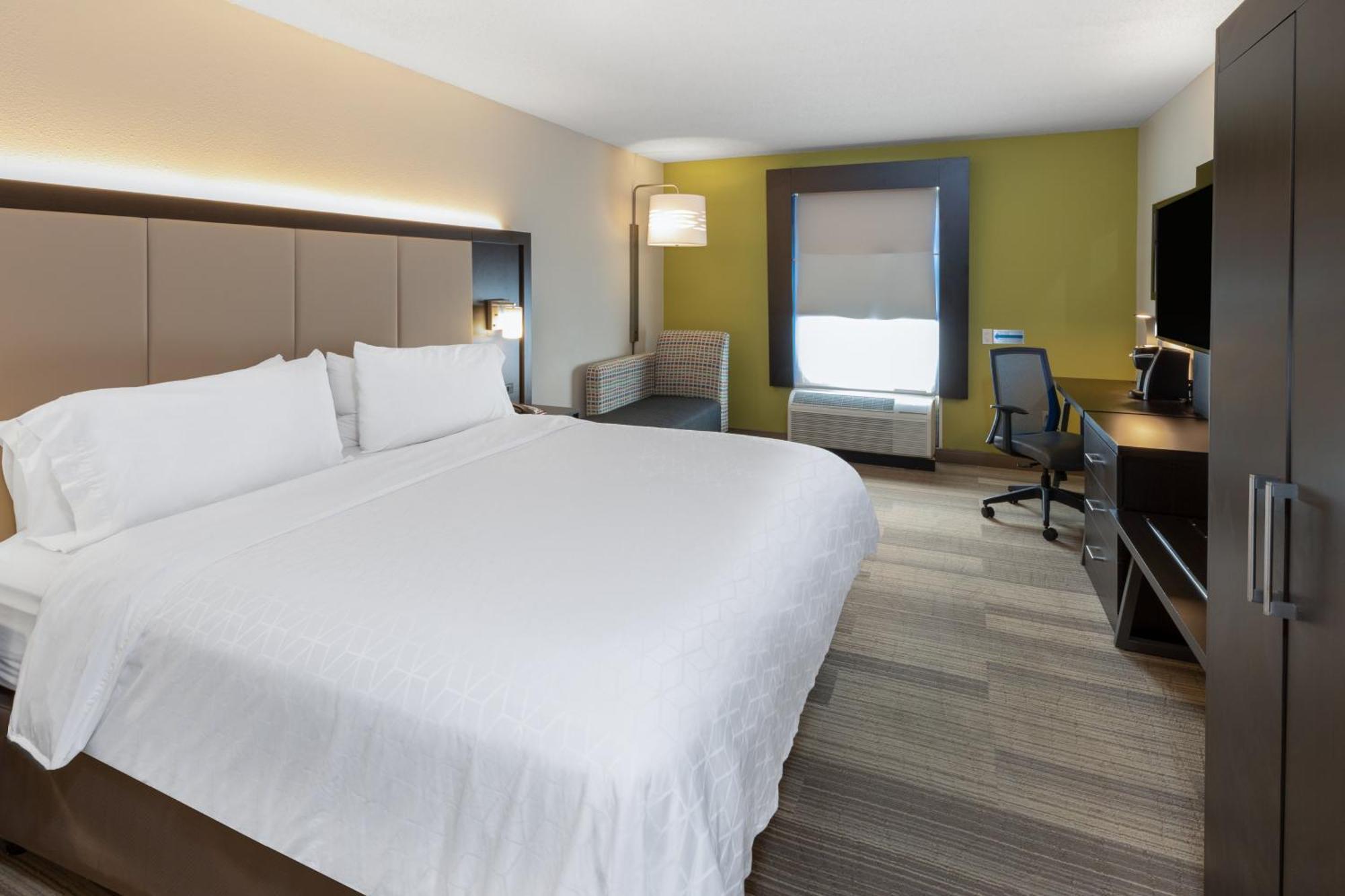 King Room Mobility Access or Hearing Accessible