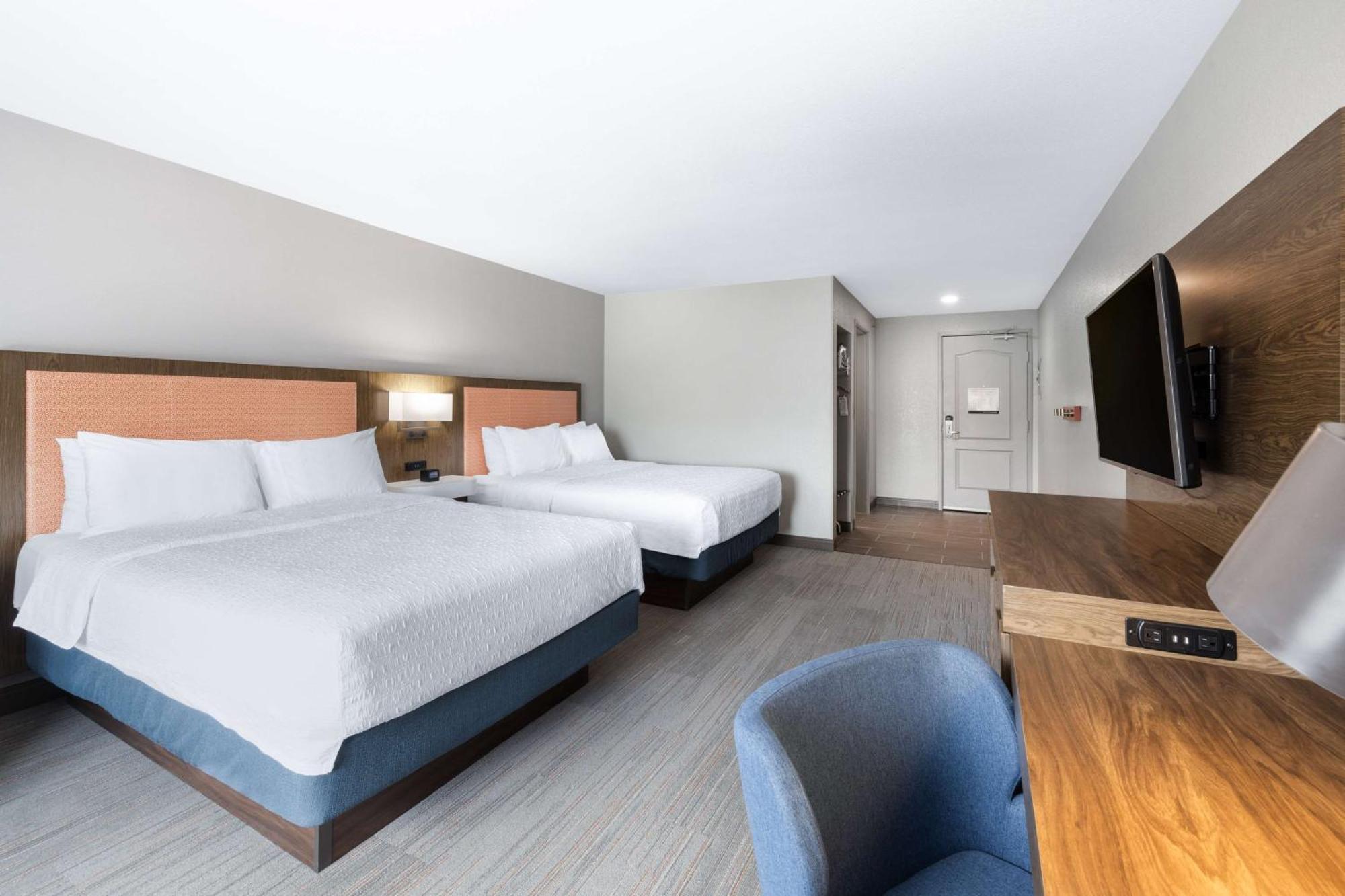 Room with Two Queen Beds - Non-Smoking