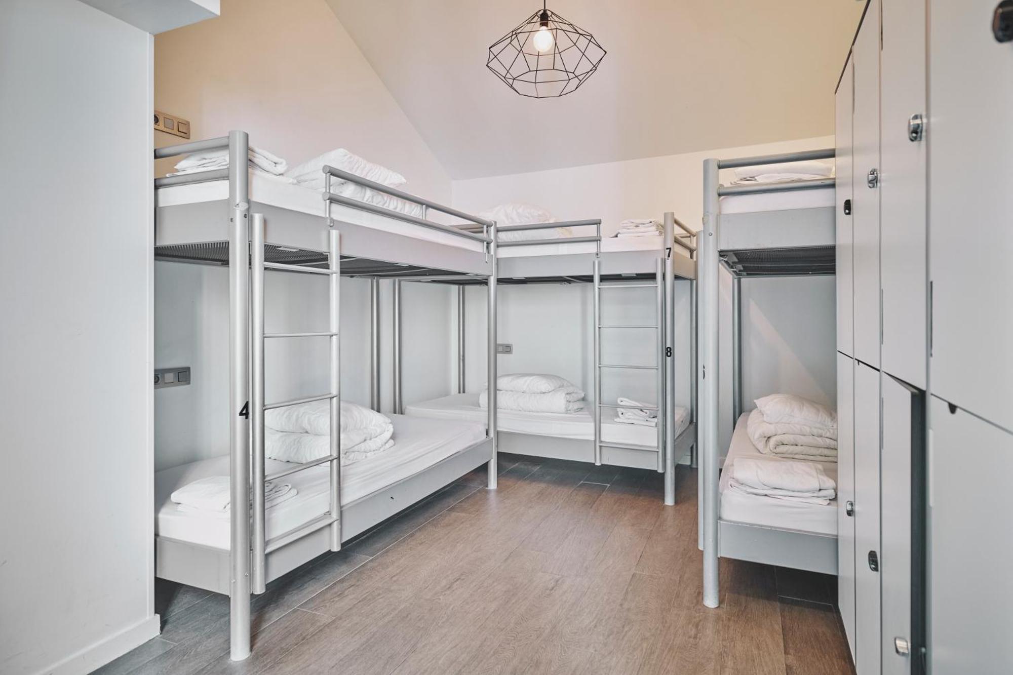 Bed 10-Bed Mixed Dormitory Room