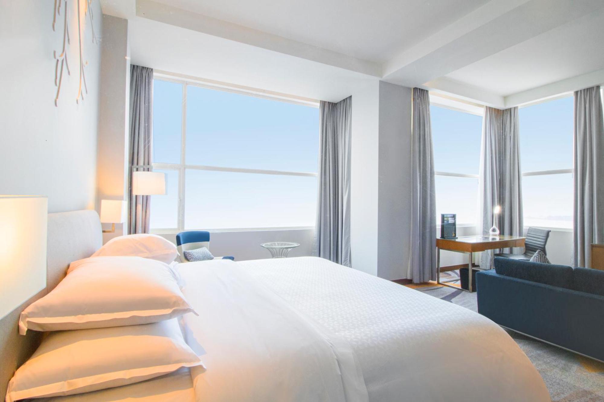 Suite with Sea View,1550648983:JPEG