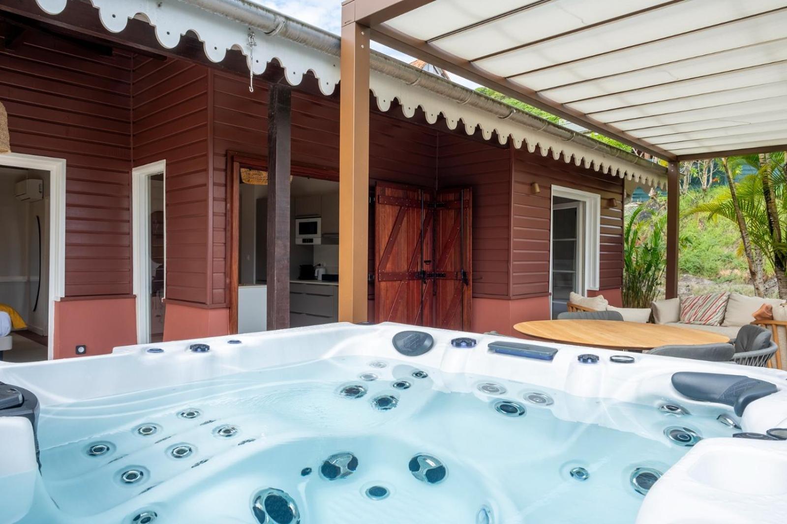 Villa Grand Luxe 2 Chambres avec Jacuzzi Privatif