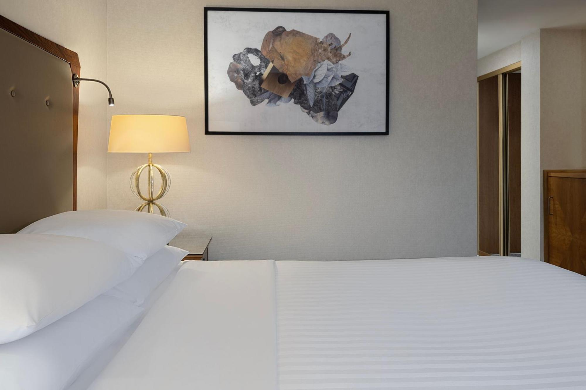 Deluxe Family Room, 2 Double Beds