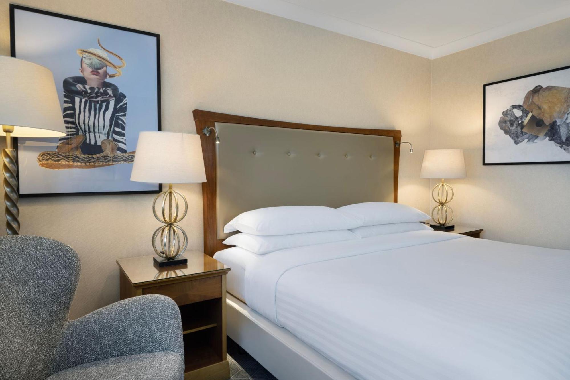Superior King Room