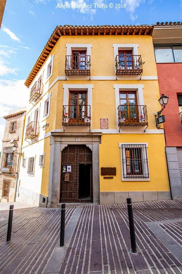 Small Single Room