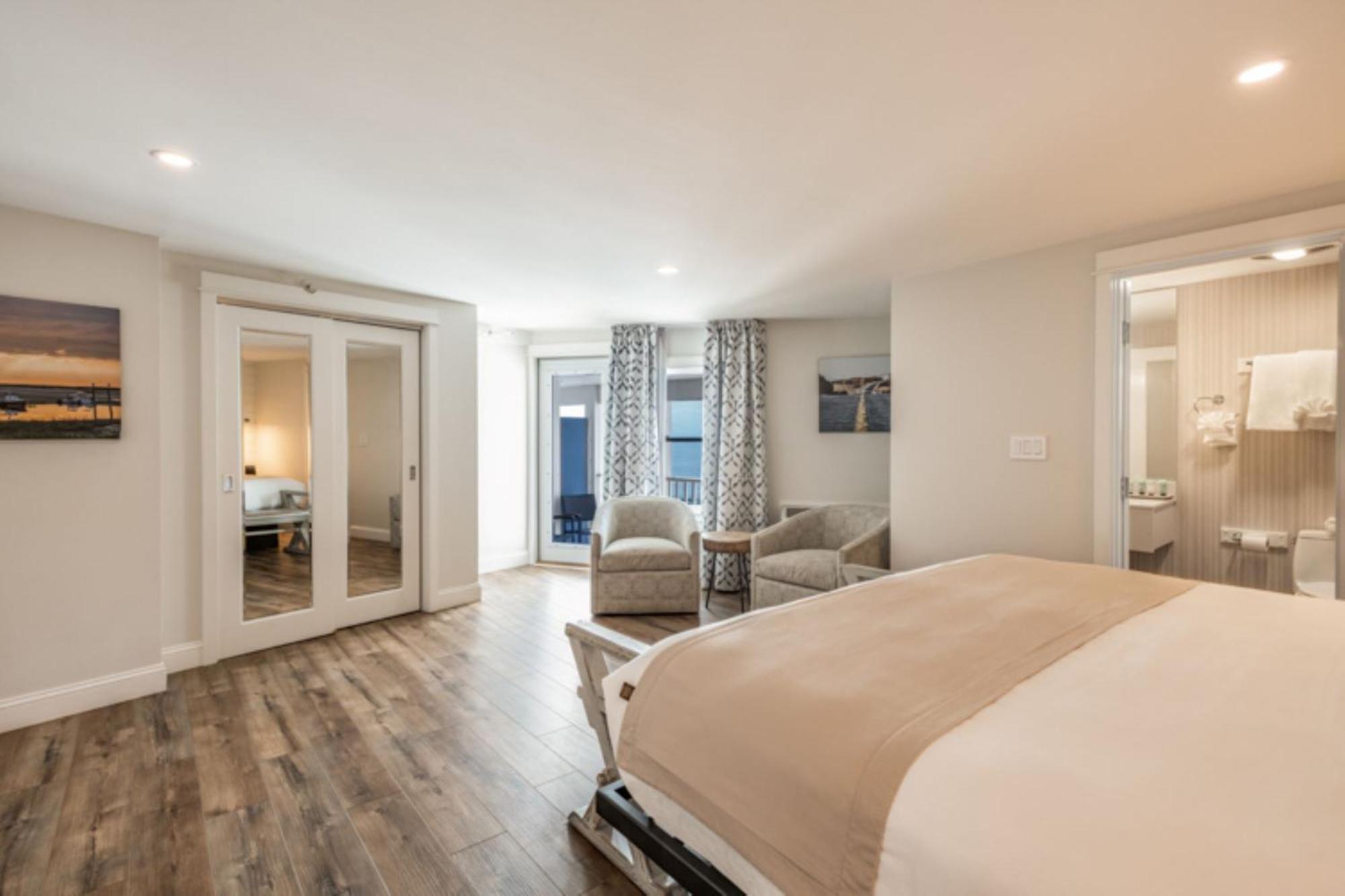 King Suite with Ocean View