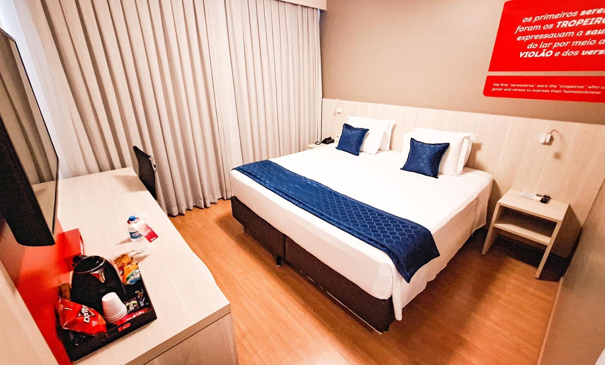 Quarto Deluxe com Cama Queen-size