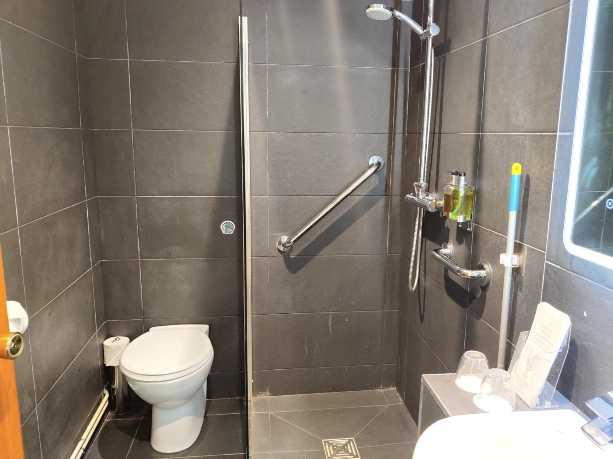 Twin Room - Disability Access