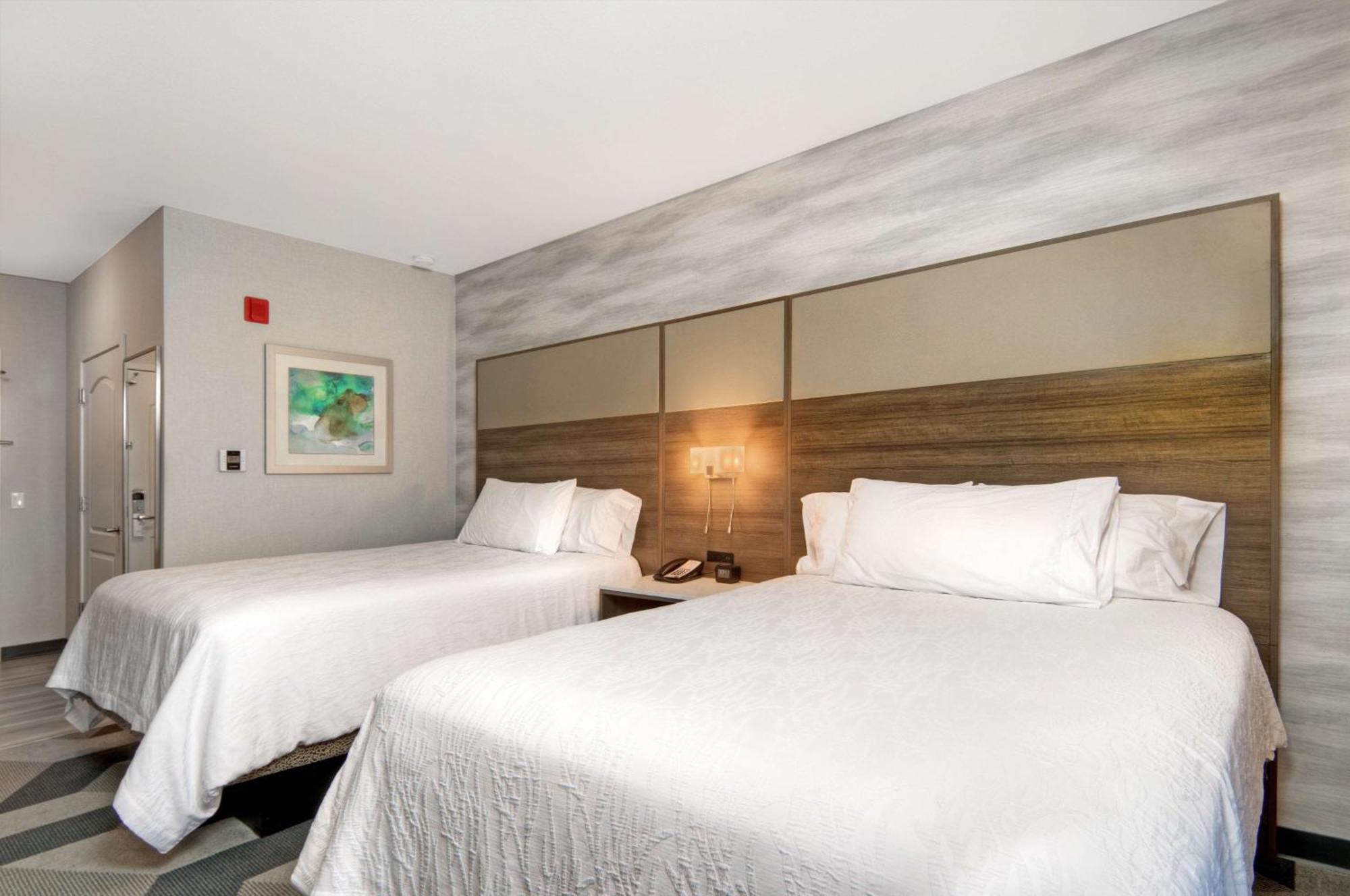 Premium Queen Room Two Queen Beds