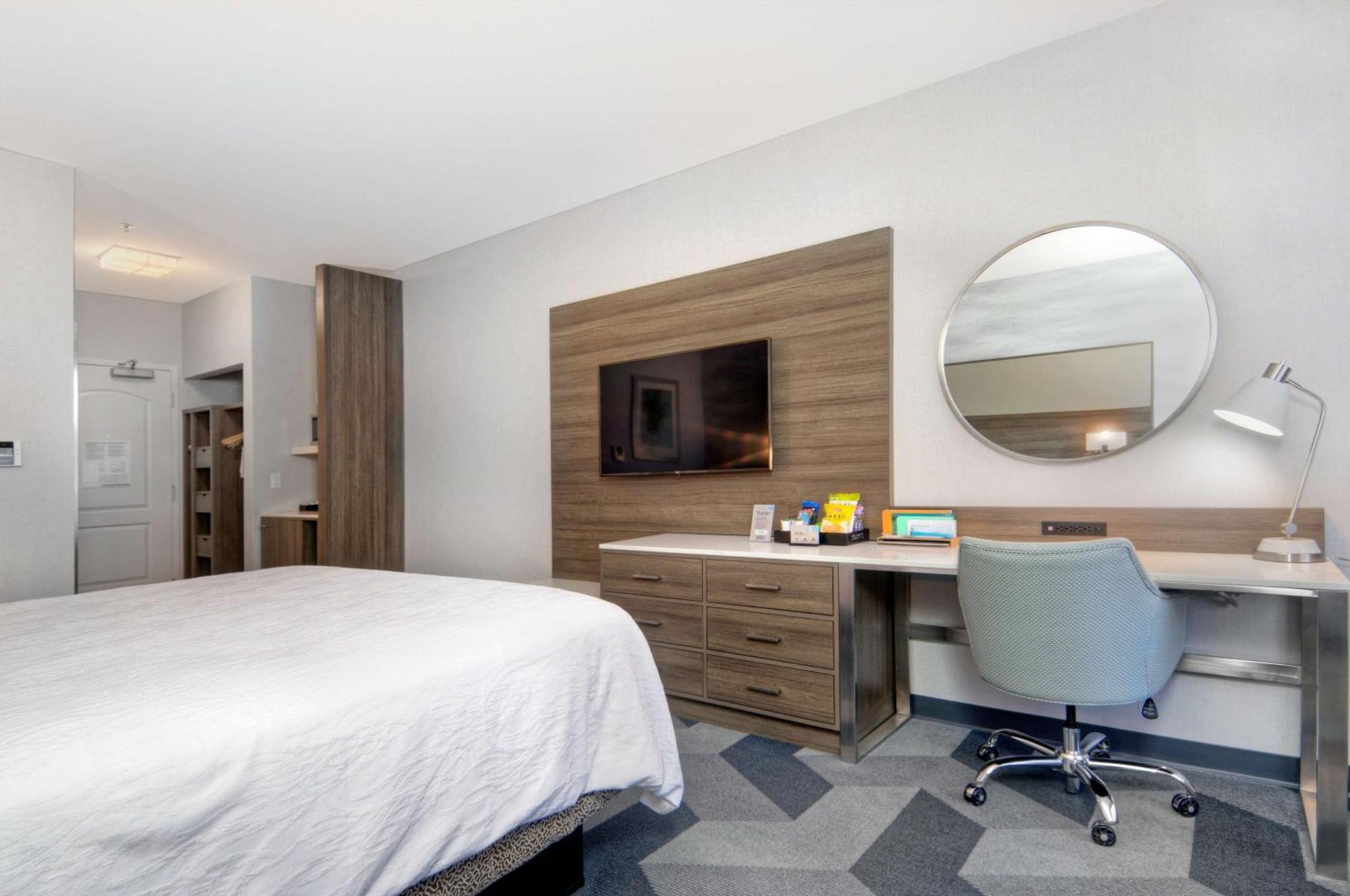 Premium King Room