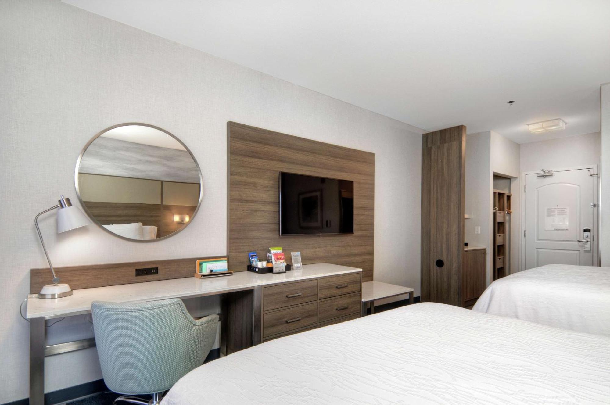 Premium Queen Room Two Queen Beds