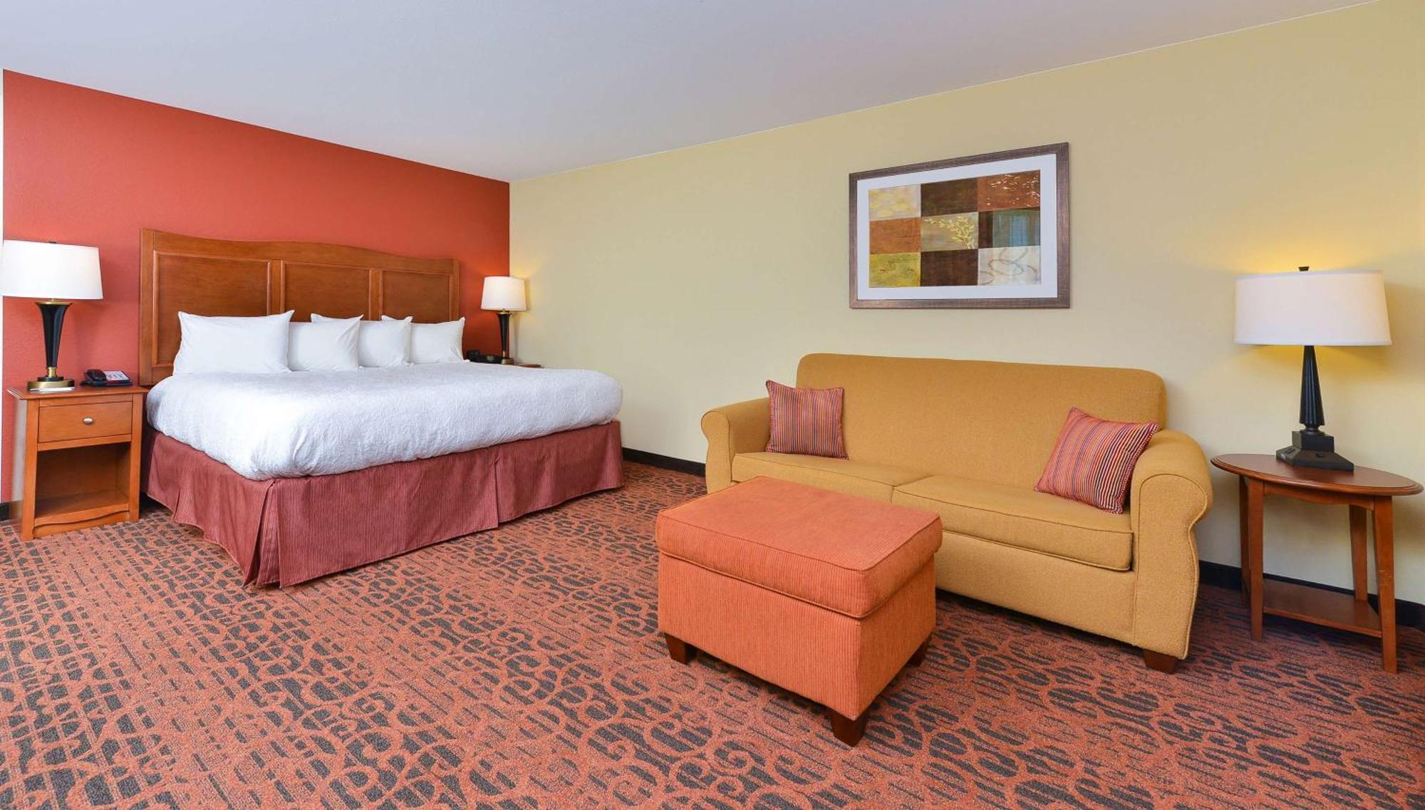 King Room with Sofa Bed - Non-Smoking