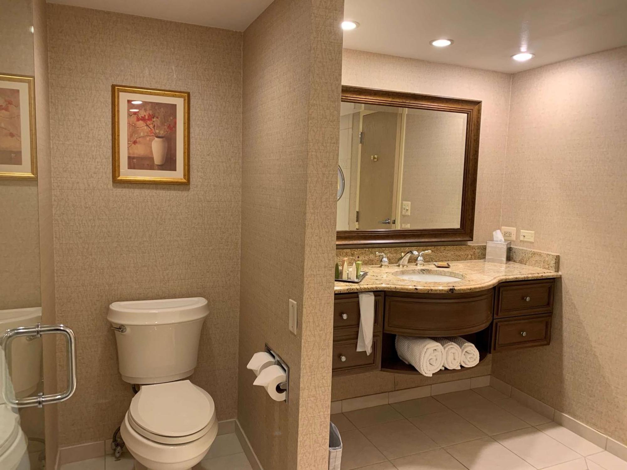 Double Room with Two Double Beds and Tub - Mobility/Hearing Accessible
