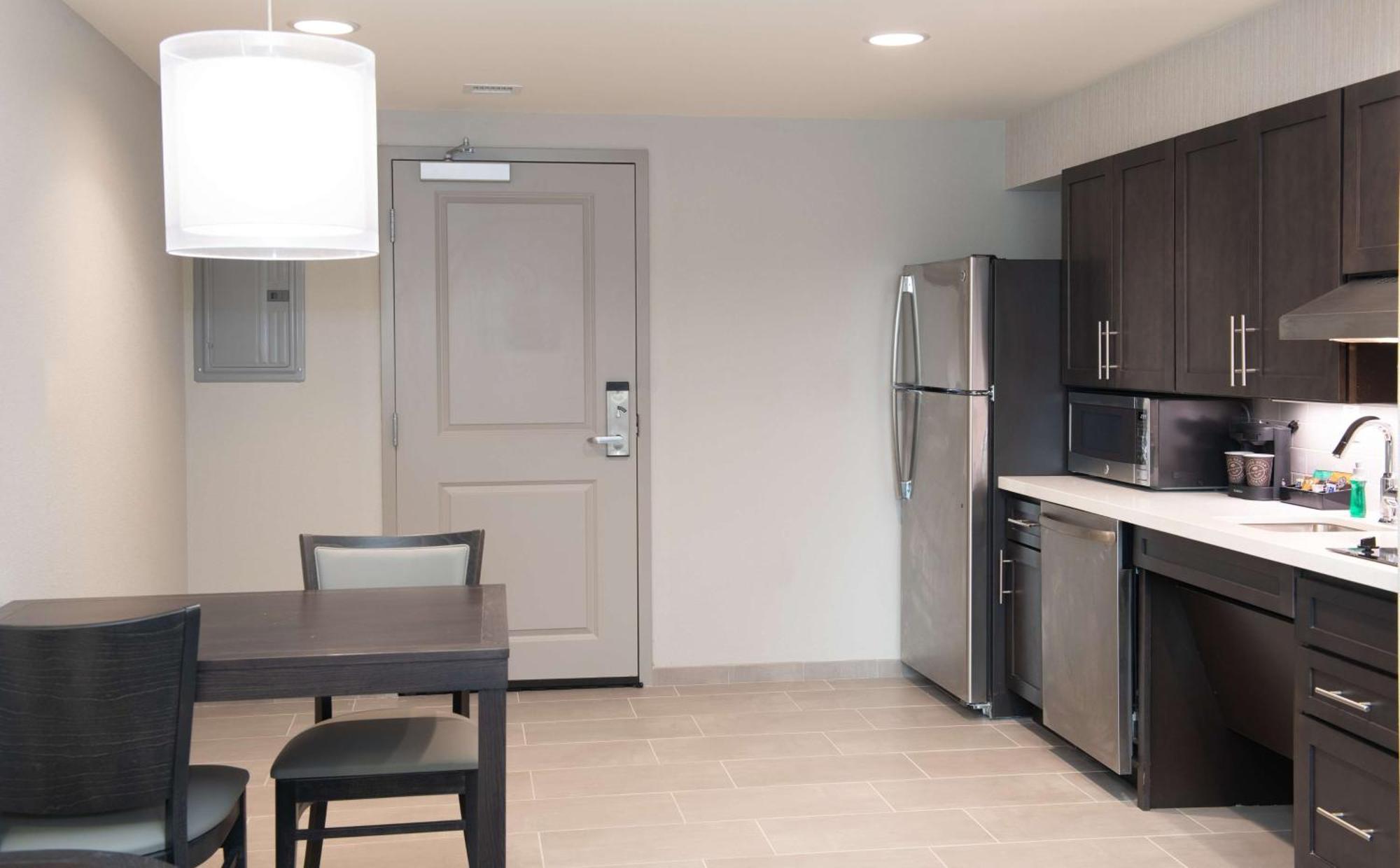 King Studio Suite - Hearing Access/Non-Smoking