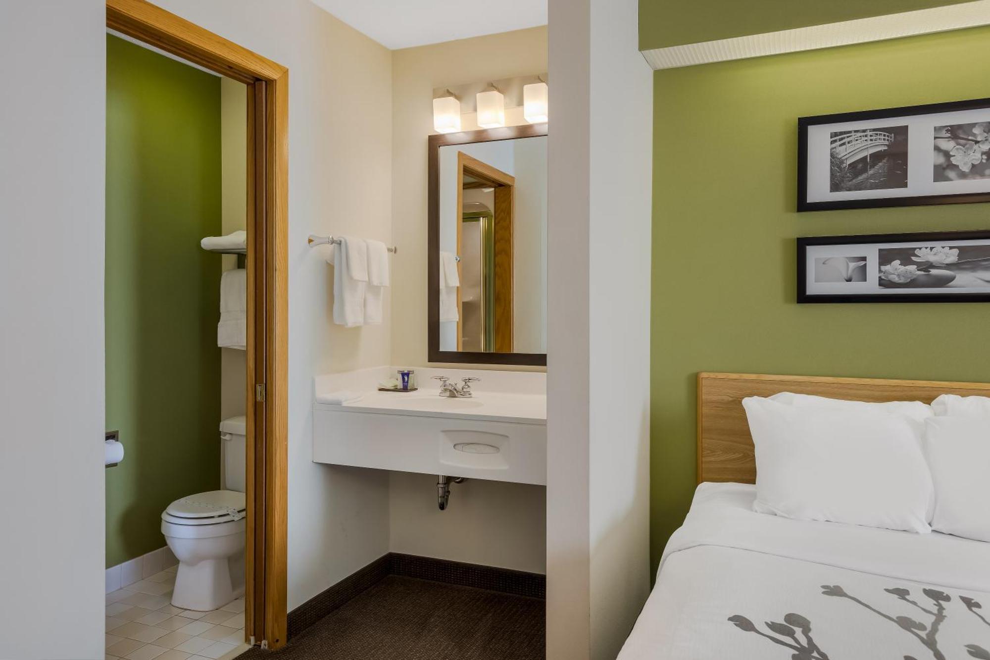 Double Room with Two Double Beds - Non-Smoking