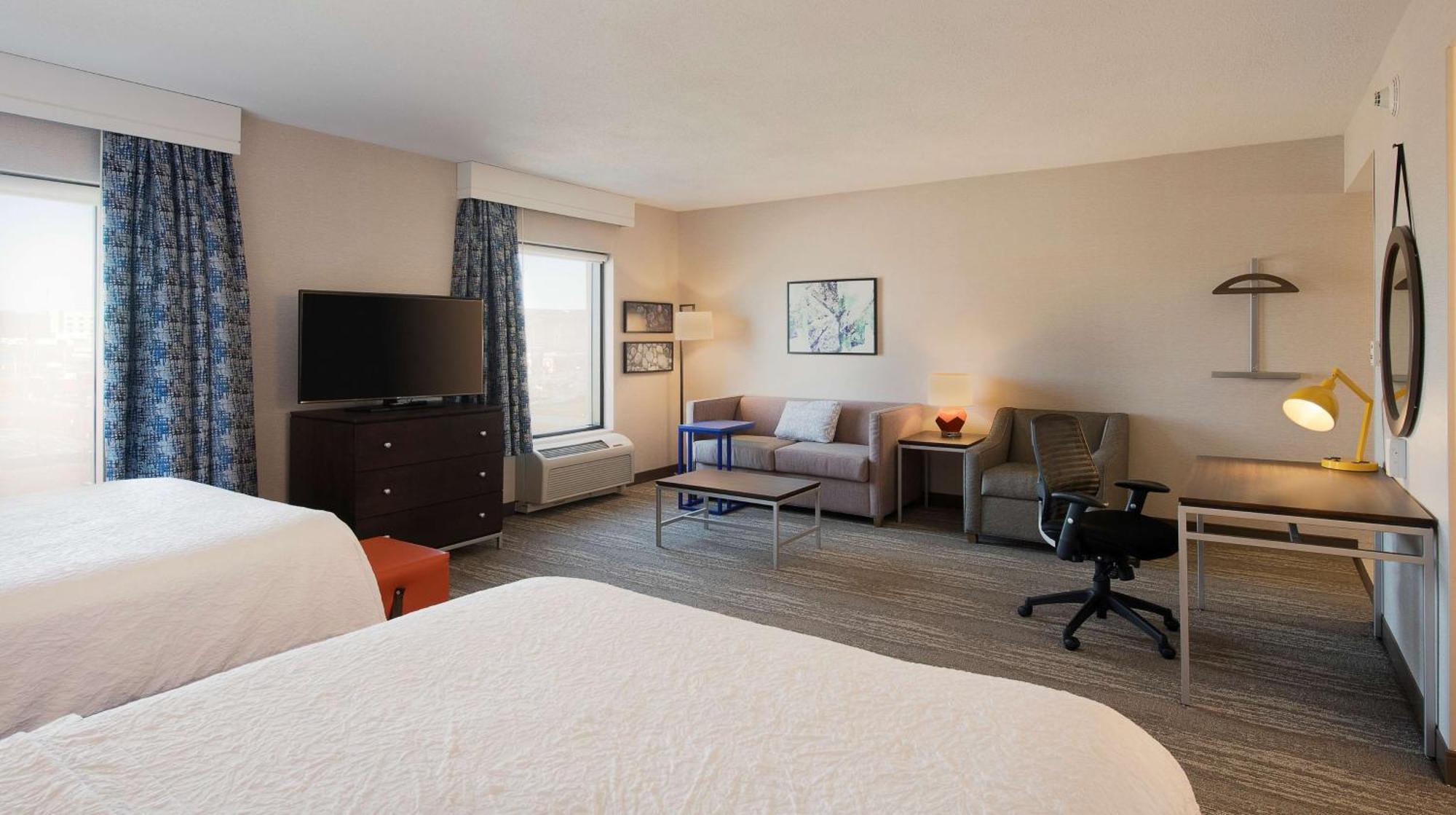 Queen Studio Suite with Two Queen Beds - Non-Smoking