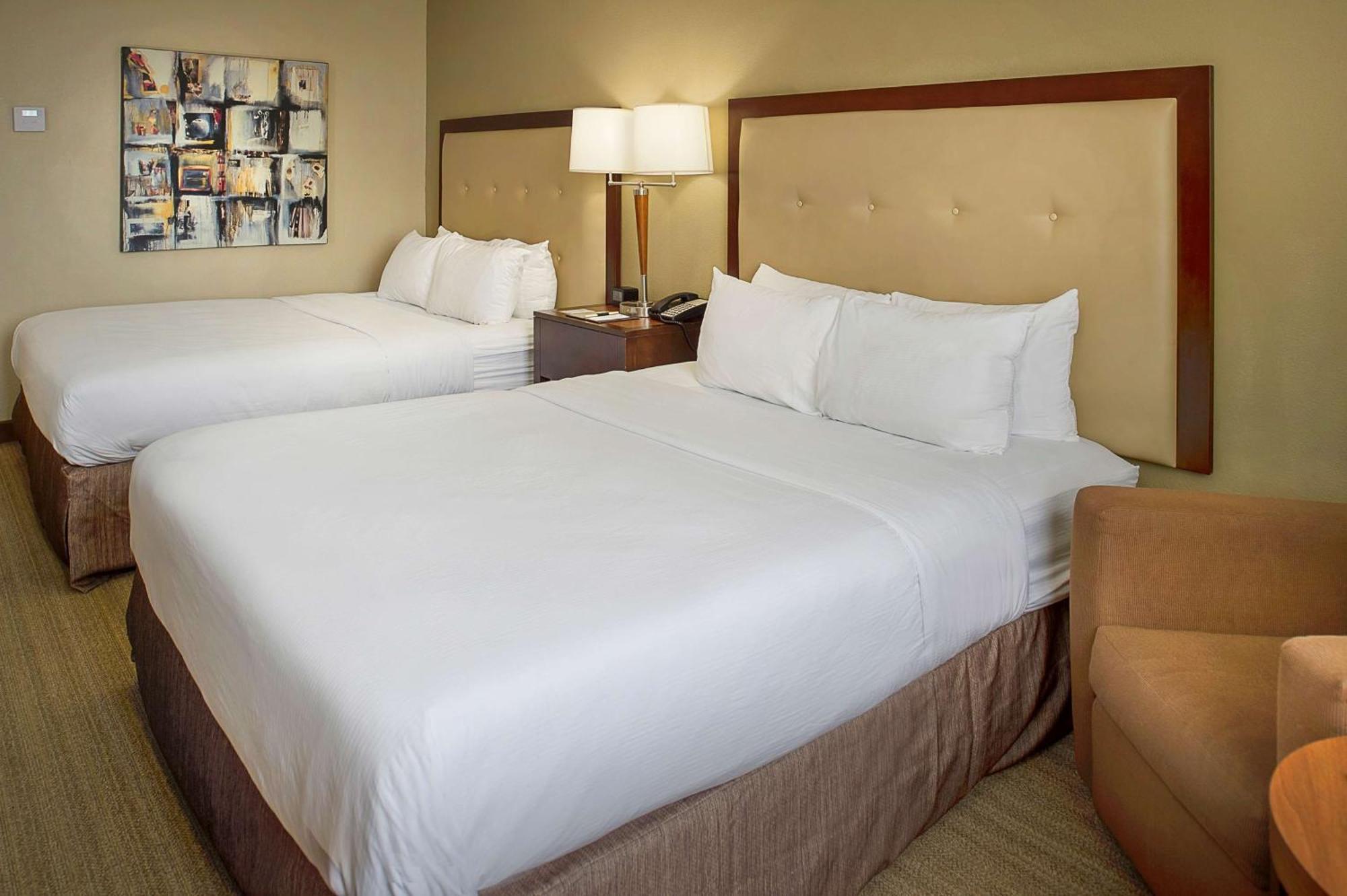 Deluxe Queen Room with Two Queen Beds