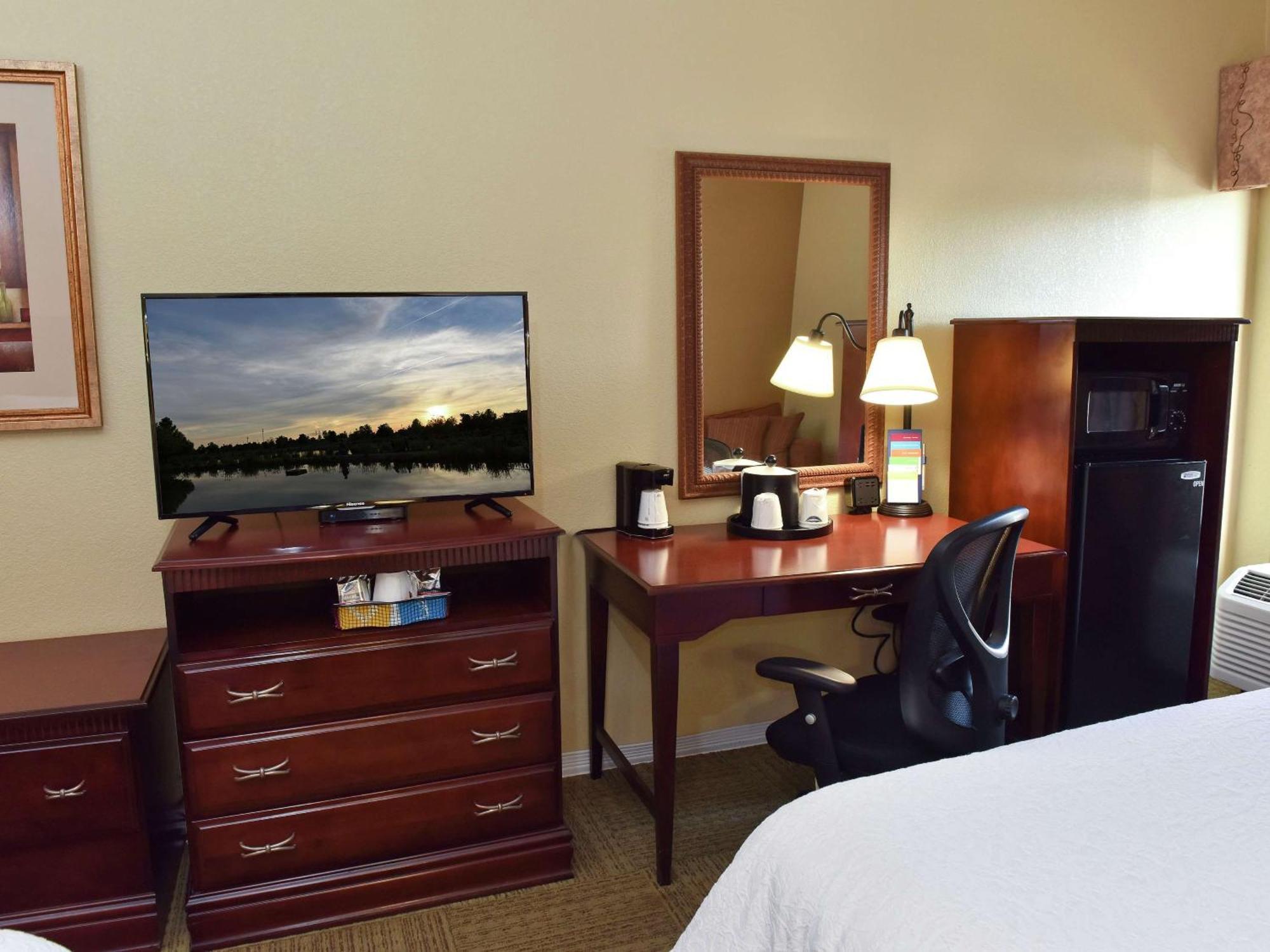 Room with Two Queen Beds - Non-Smoking