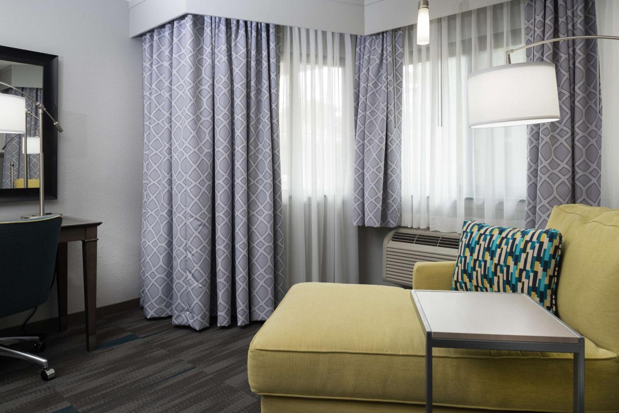 Quarto Executivo com Cama King-size - Não Fumantes
