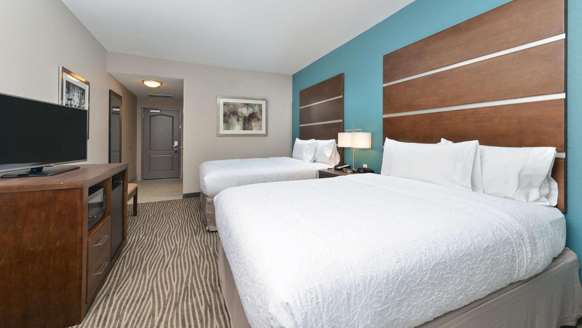 Queen Room with Two Queen Beds with River View