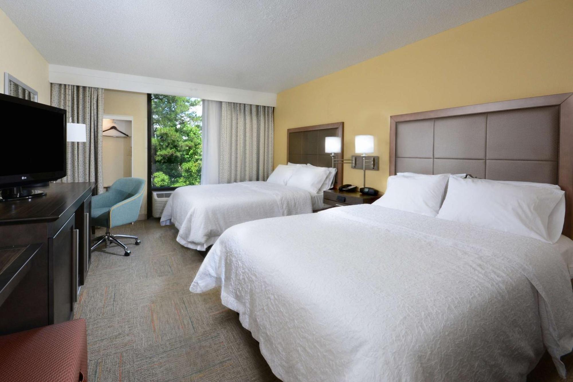 Room with Two Queen Beds - Non-Smoking