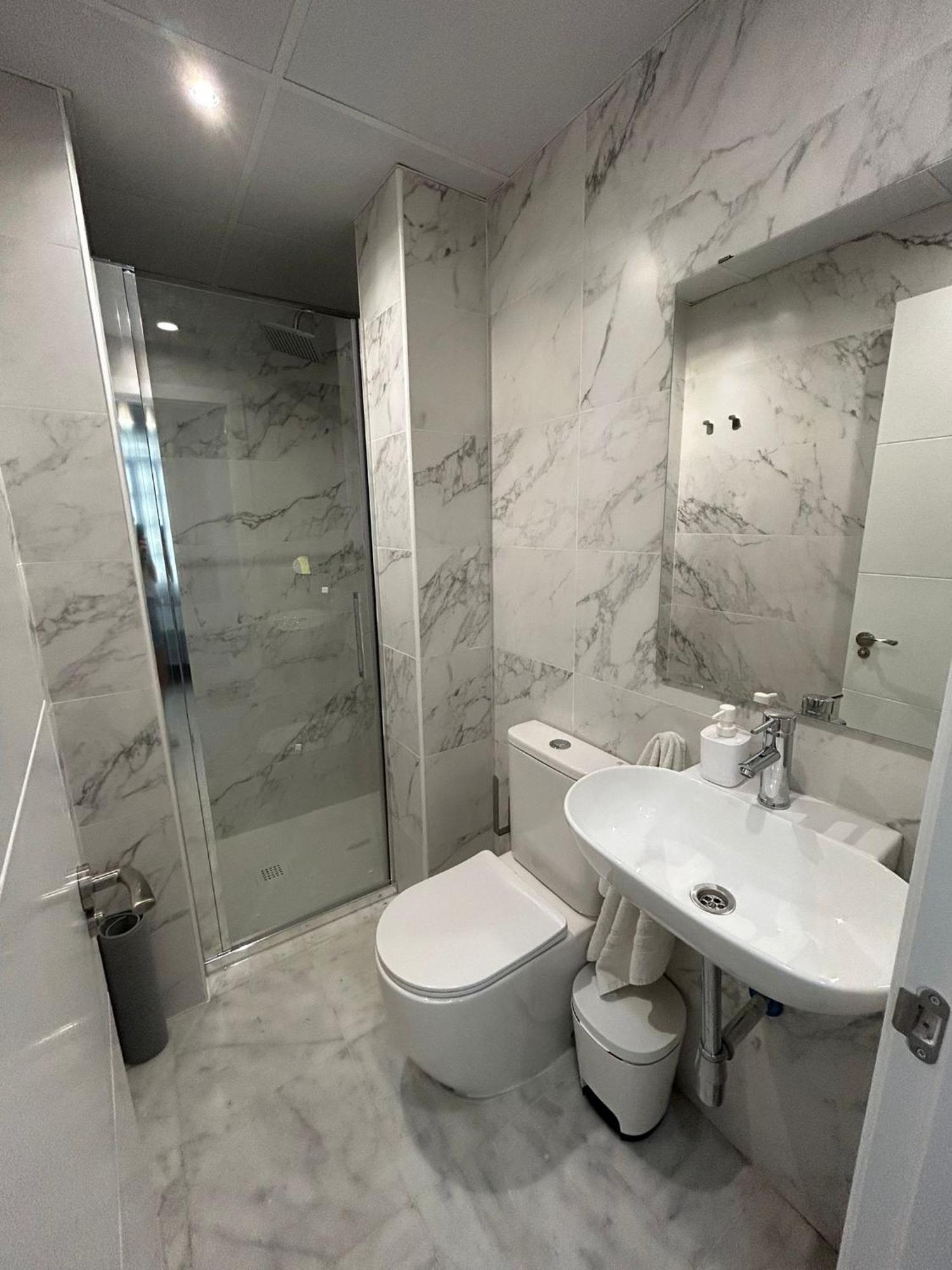 Chambre Triple avec Salle de Bains Privative