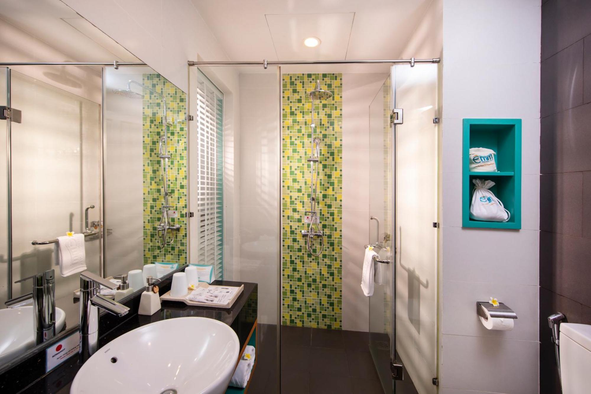 Superior Double or Twin Room,1415778306:JPEG