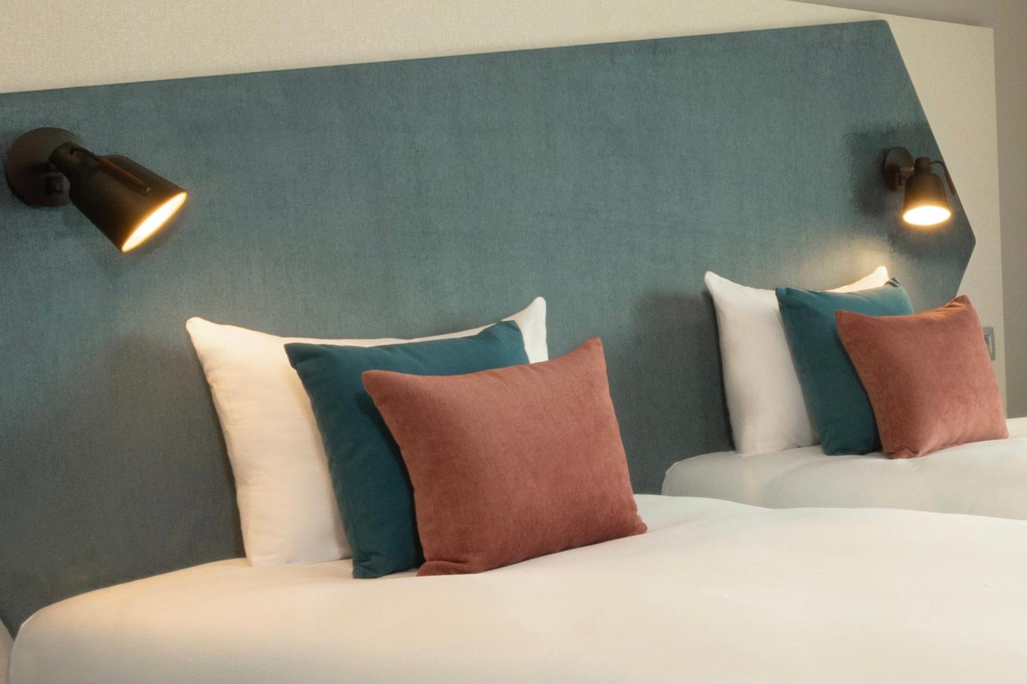 Studio Twin Beds