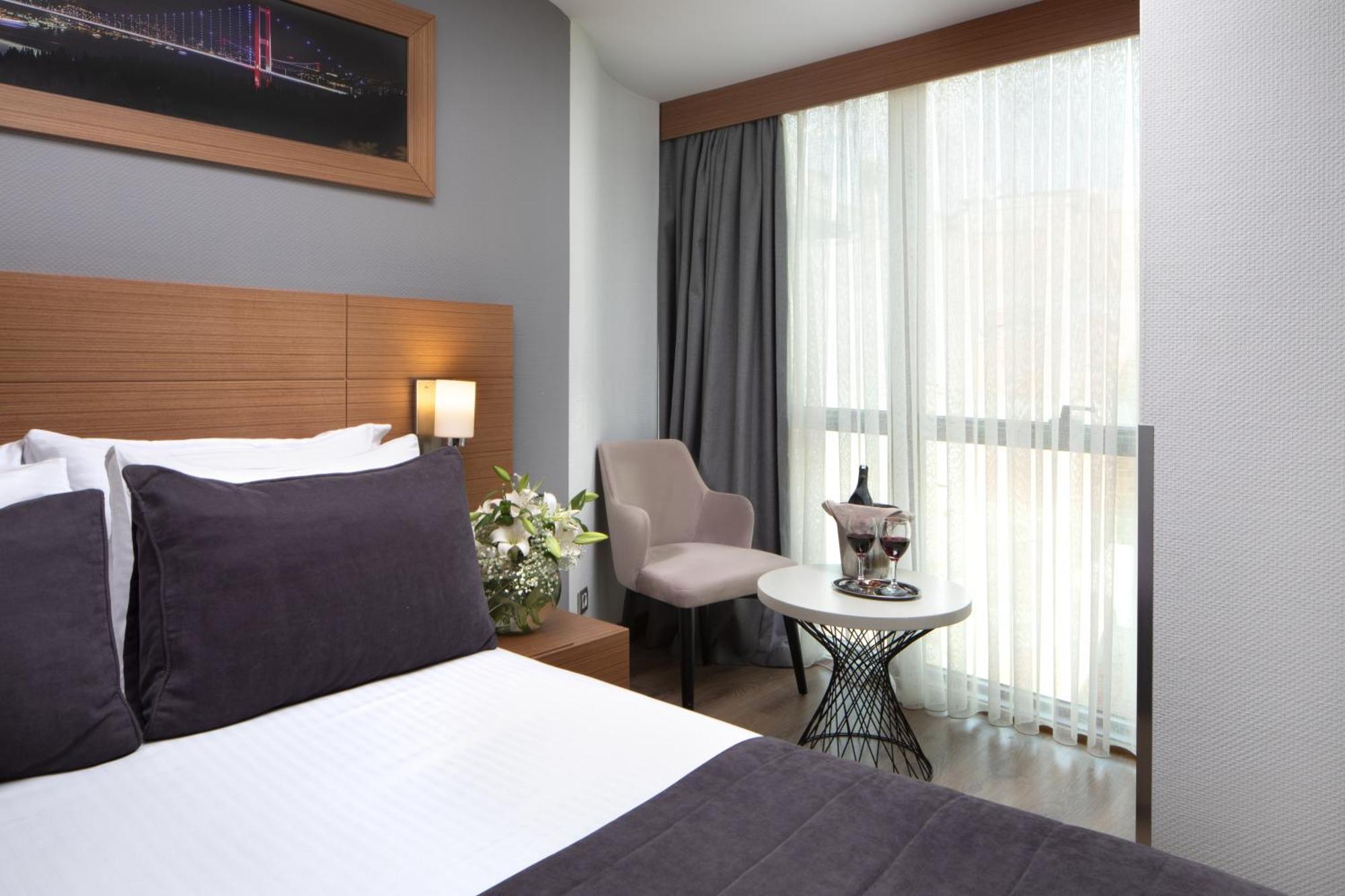 Standard Adjoining Room 2 Rooms Access to Spa