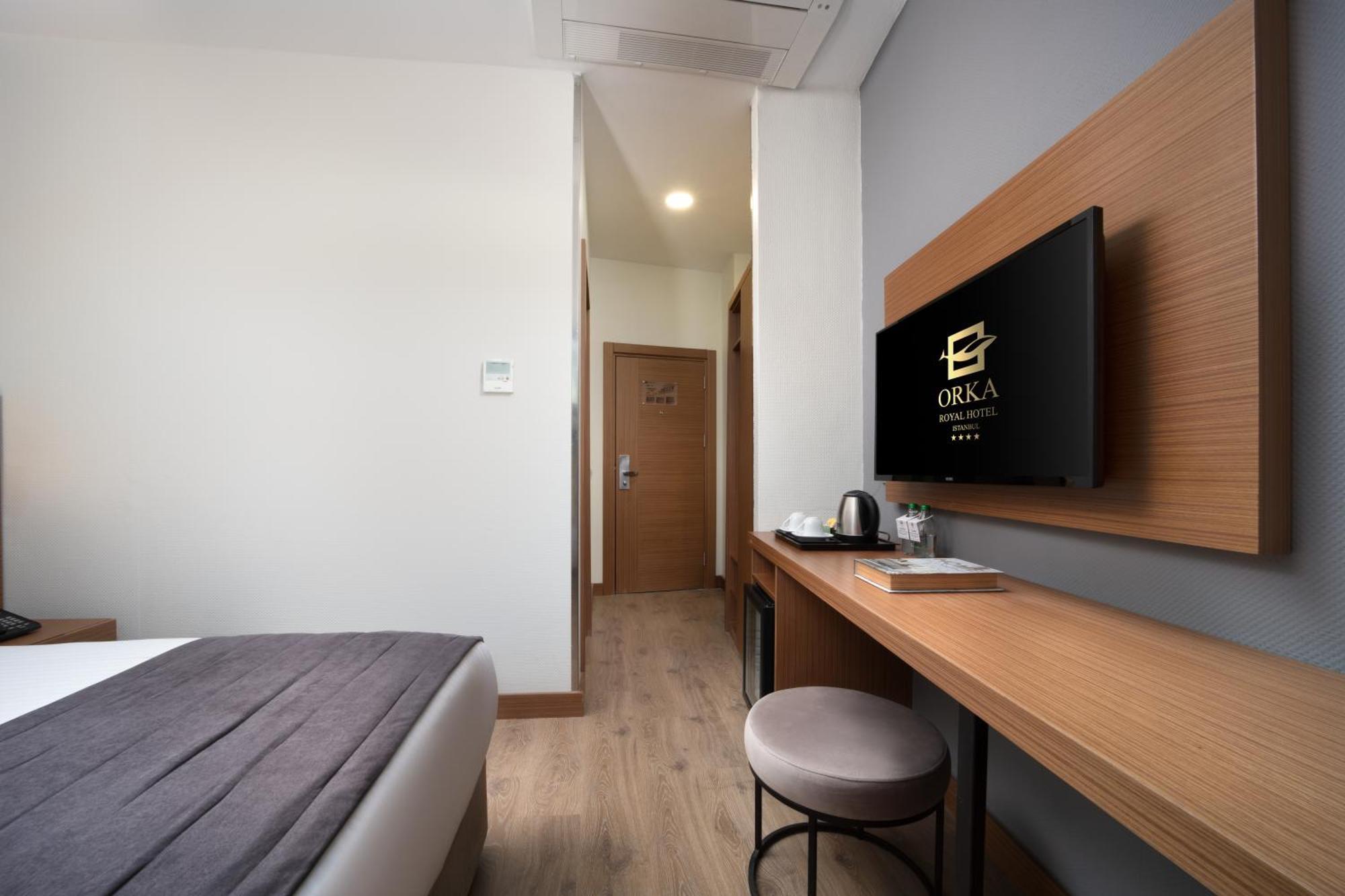 Standard Adjoining Room 2 Rooms Access to Spa
