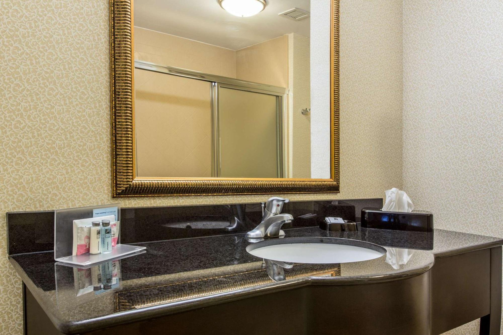 King Room with Spa Bath