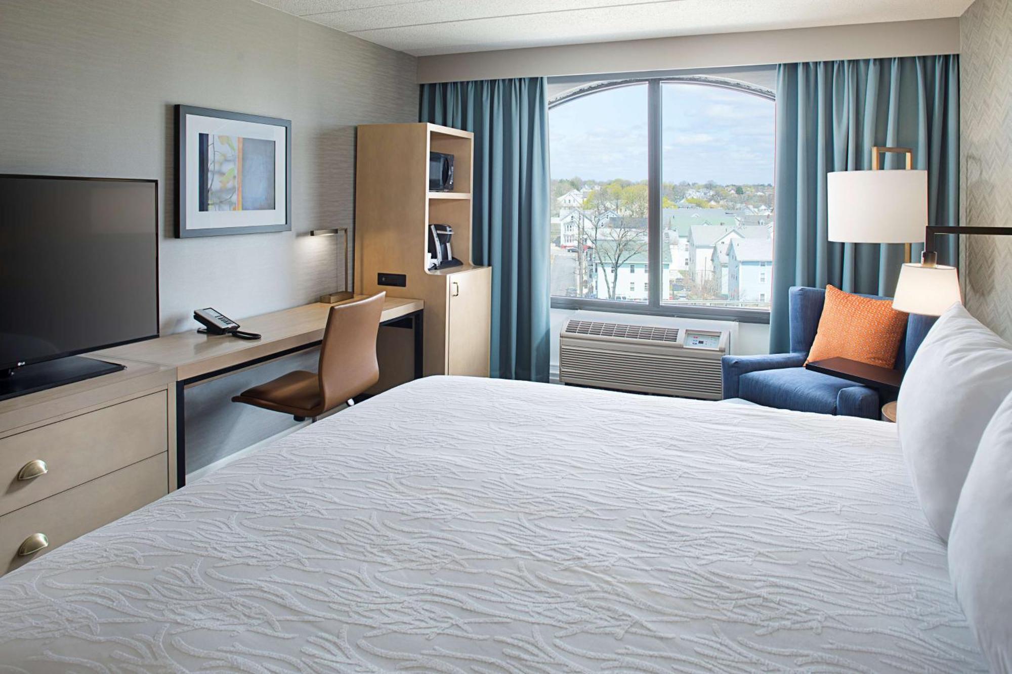 One-Bedroom King Suite Harbour View,1551976426:JPEG