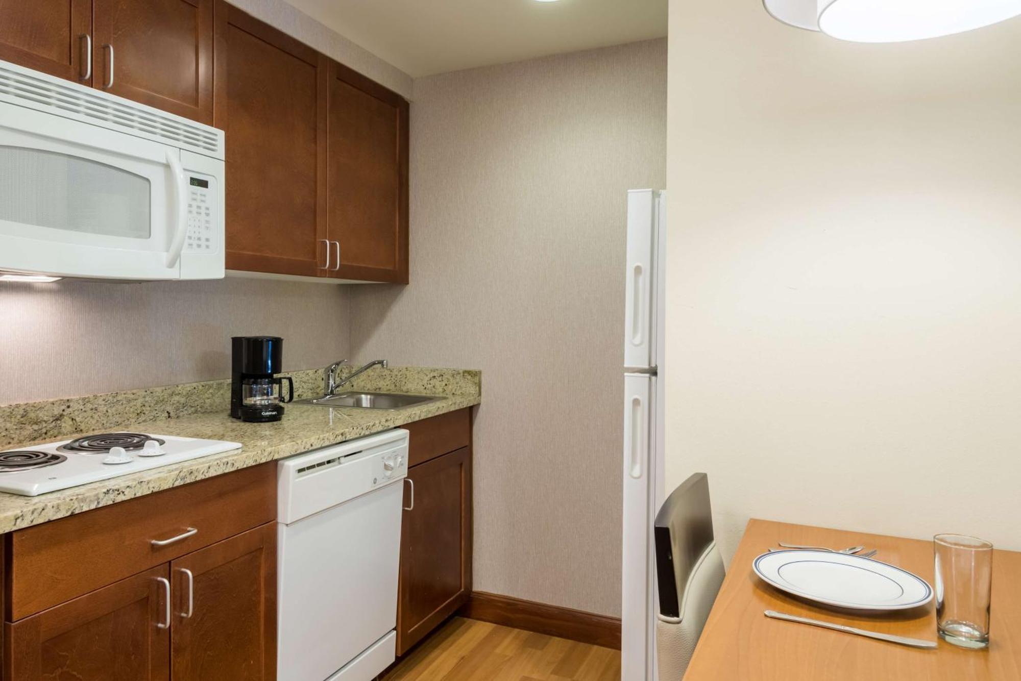 King Studio Suite - Hearing Access/Non-Smoking