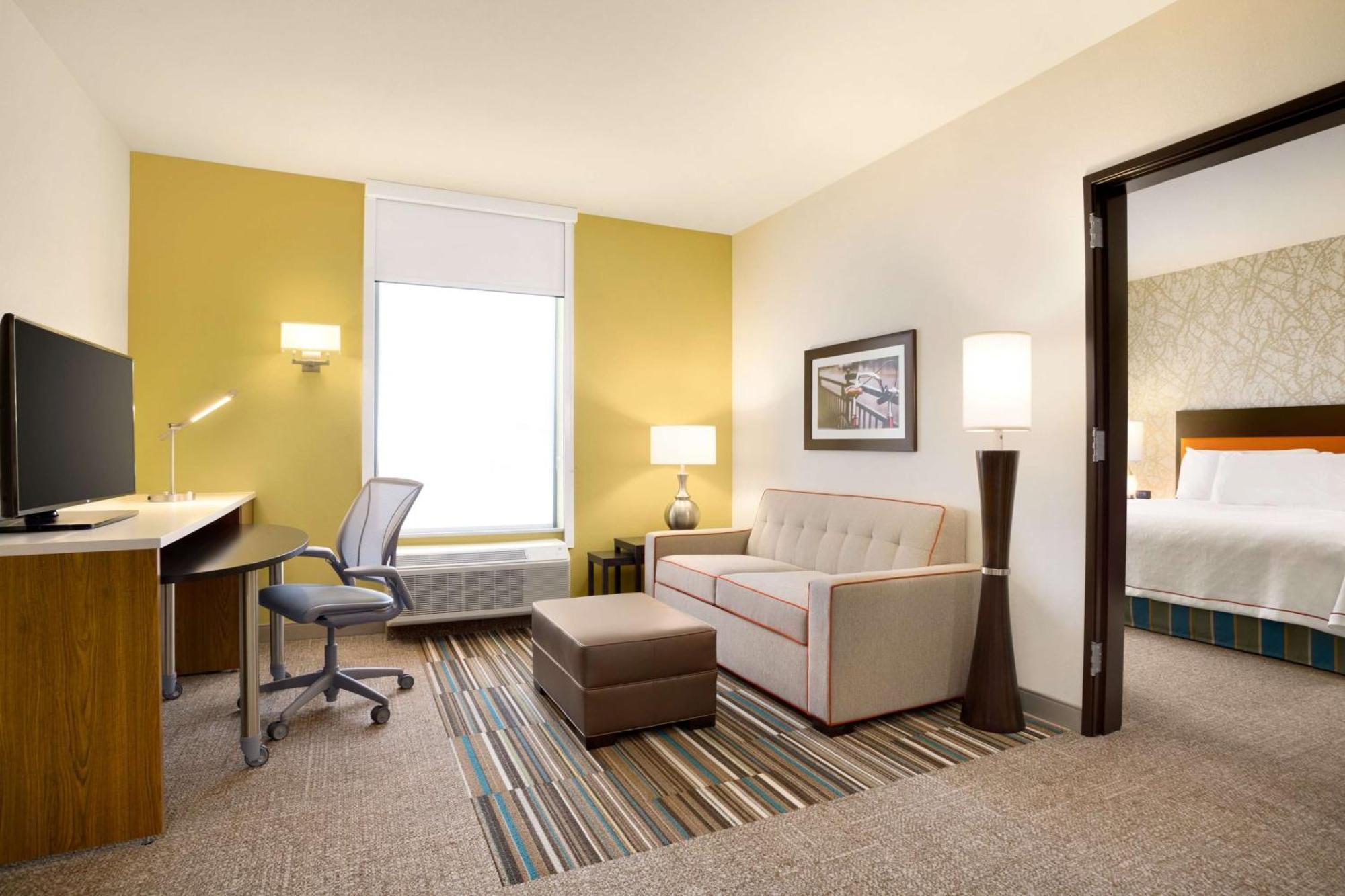One-Bedroom King Suite Non-Smoking