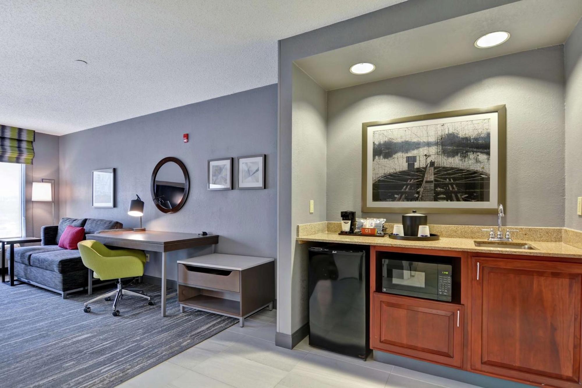 King Studio Suite