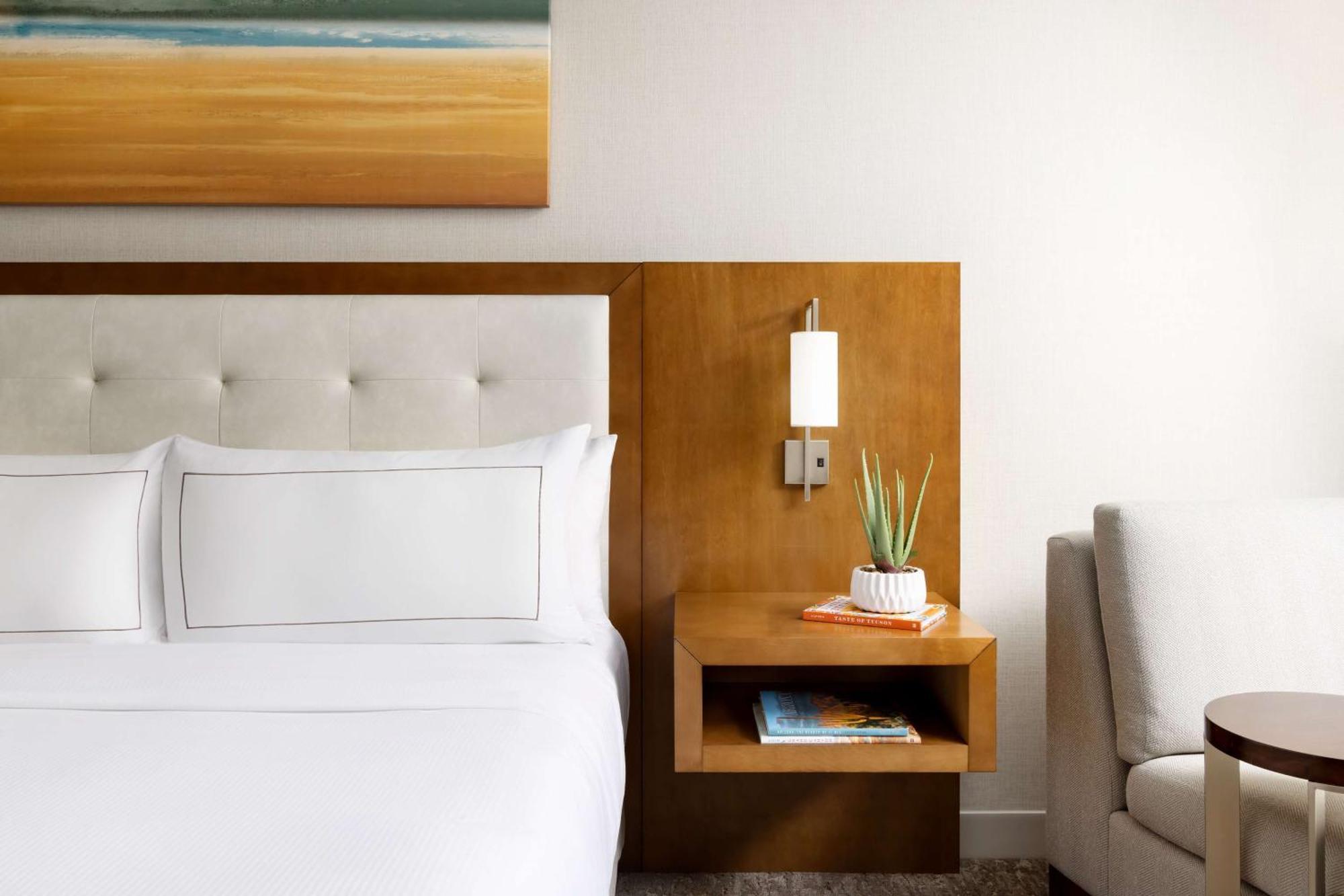 Habitación con cama extragrande.