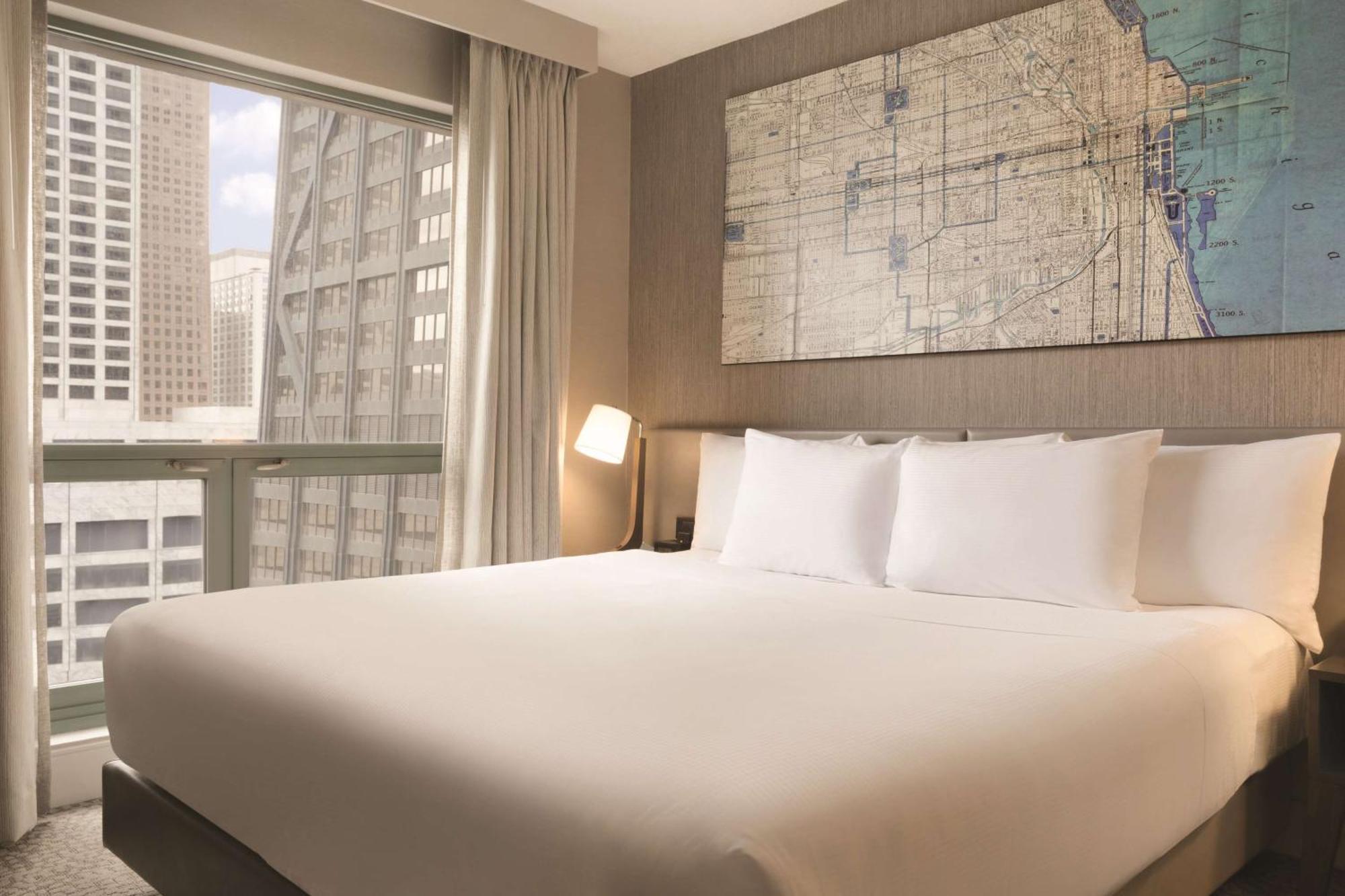 One-Bedroom King Suite,1552162837:JPEG