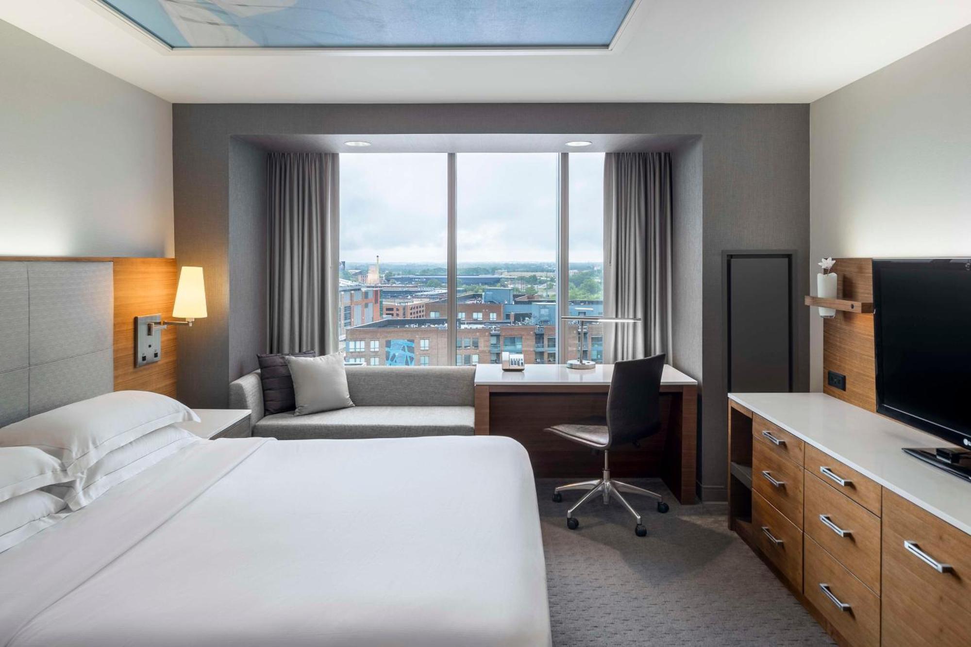 Deluxe Zimmer mit Kingsize-Bett