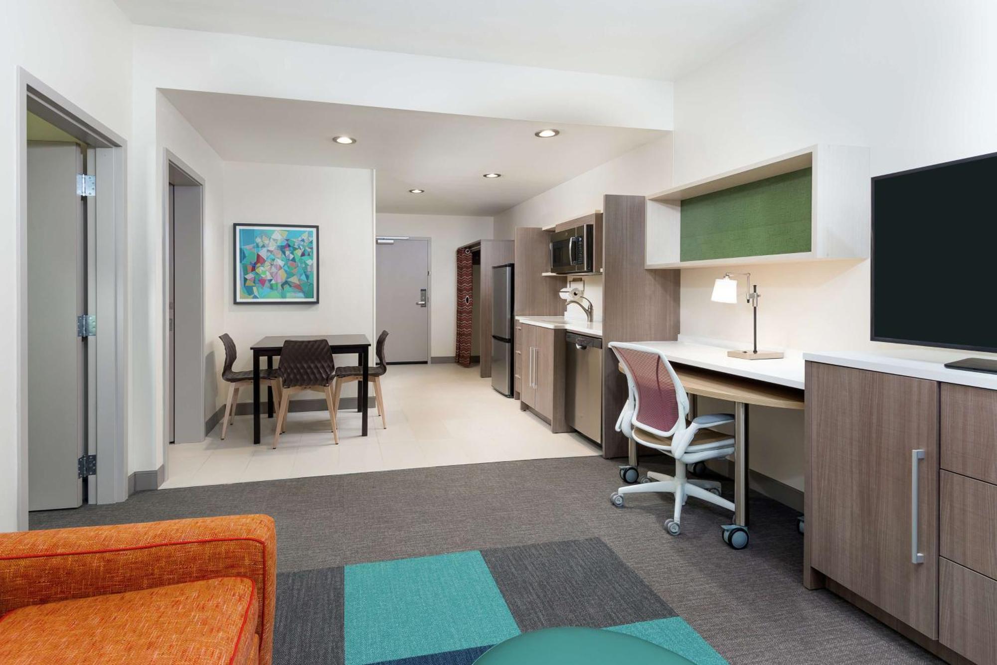 King Suite - Hearing Access/Non-Smoking