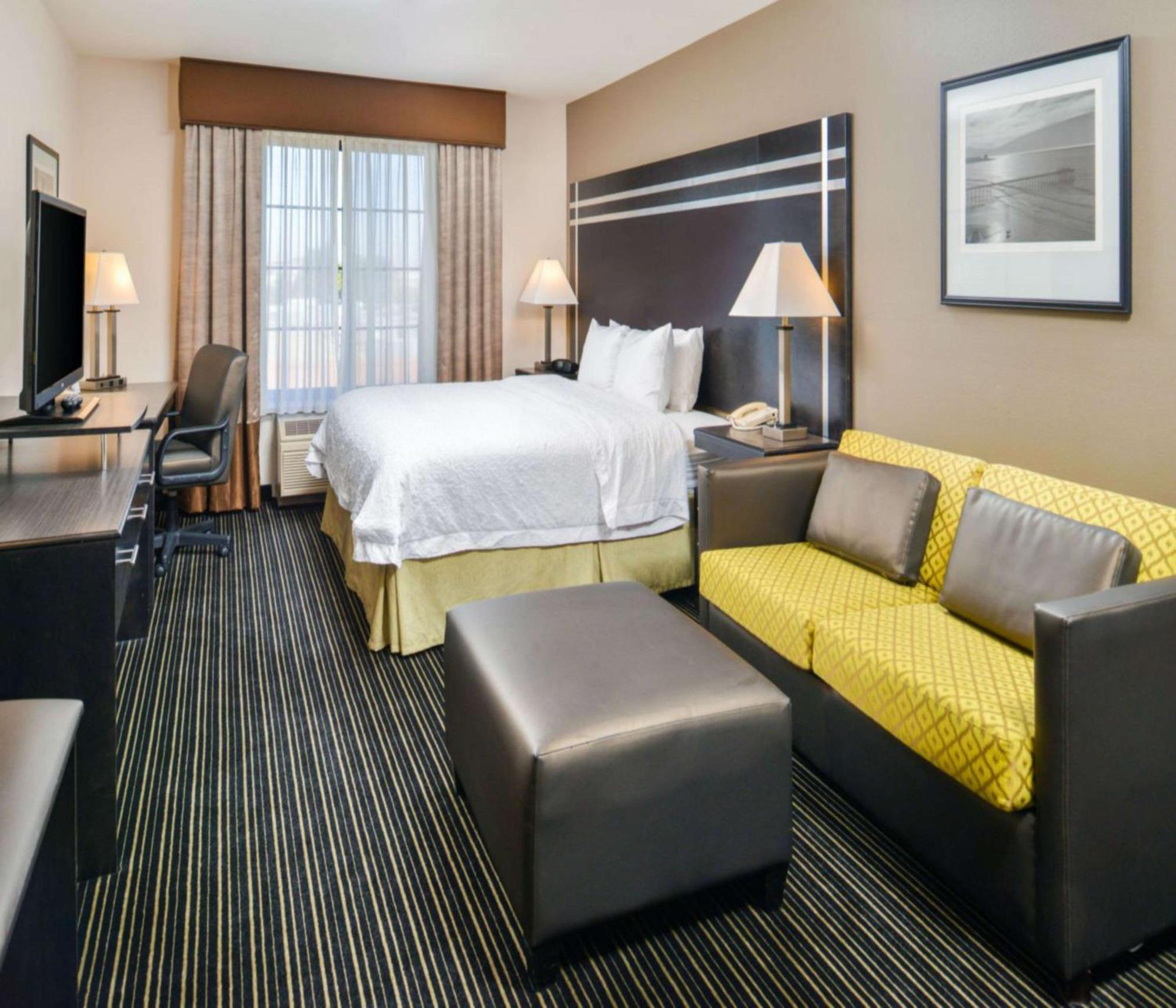 King Room - Mobility Accessible/Non-Smoking