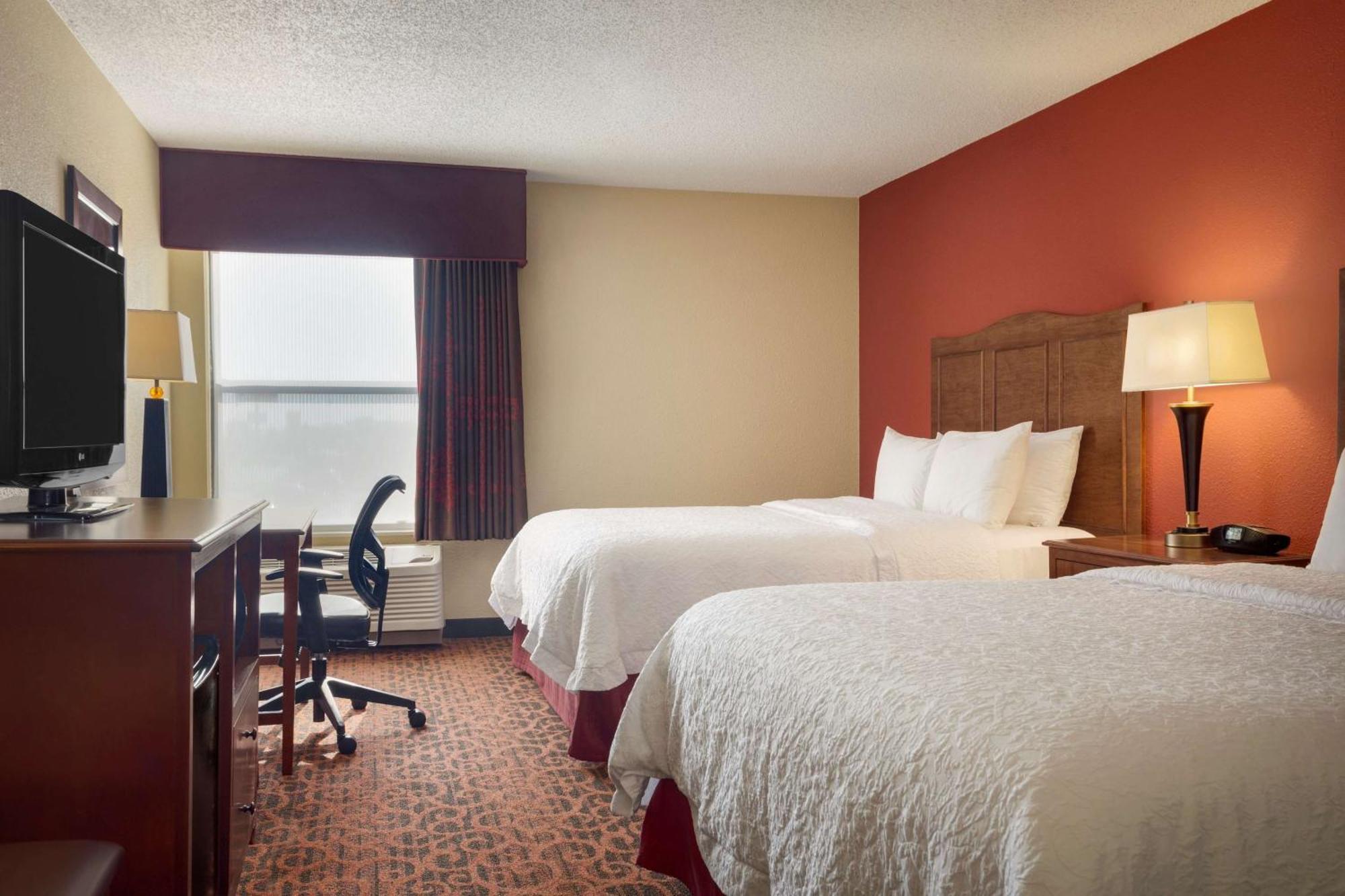 Room with Two Queen Beds - Non-Smoking