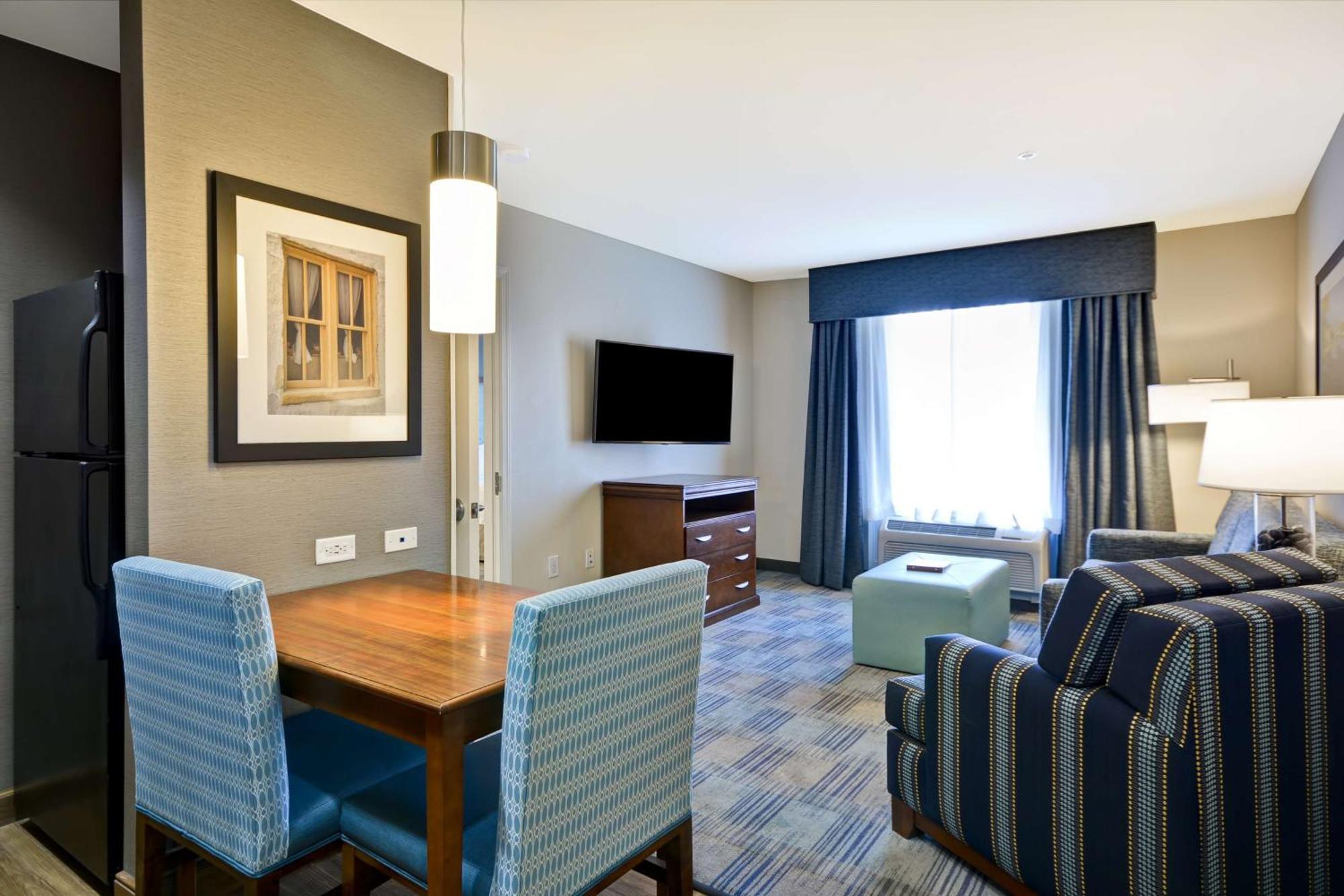 One-Bedroom King Suite