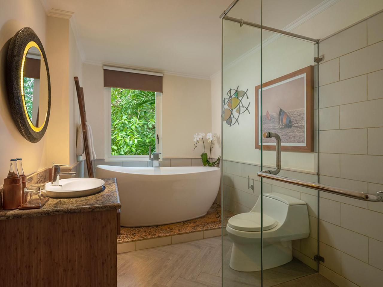 Three-Bedroom Apartment with Plunge Pool and Fully Equipped Kitchenette, Free Access to Kids Club