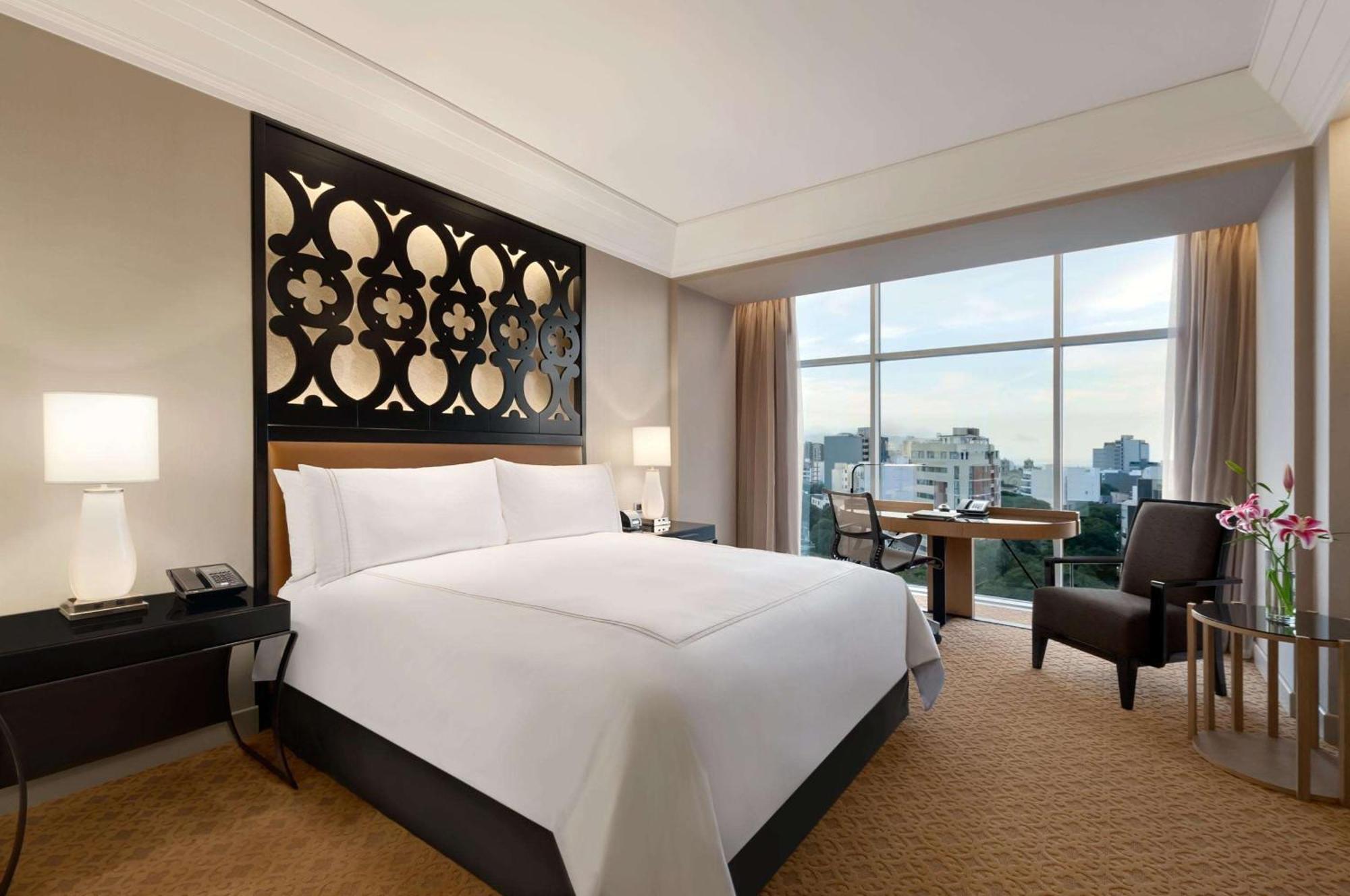 King Room,1770509827:JPEG